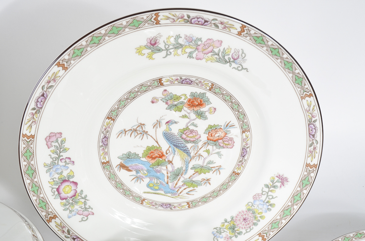 Wedgwood "Kutani Crane" China Set