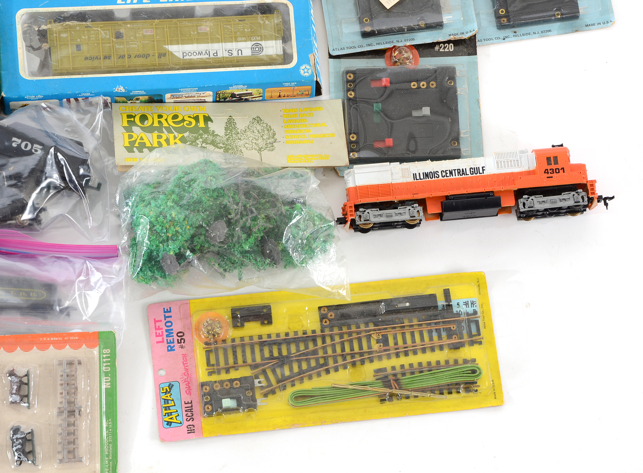 Collection of HO Gauge Locomotives with Train Cars and Accessorie