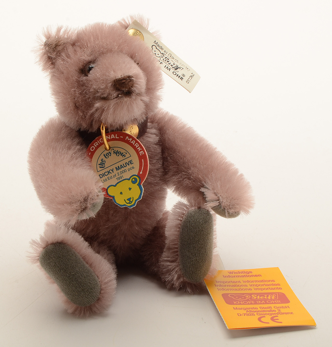 Steiff "Dicky Mauve" and "Dicky Rose" Doll Set