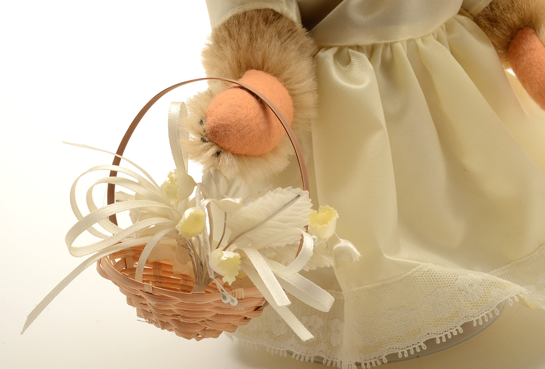 Steiff Flower and Ring Bear-ers