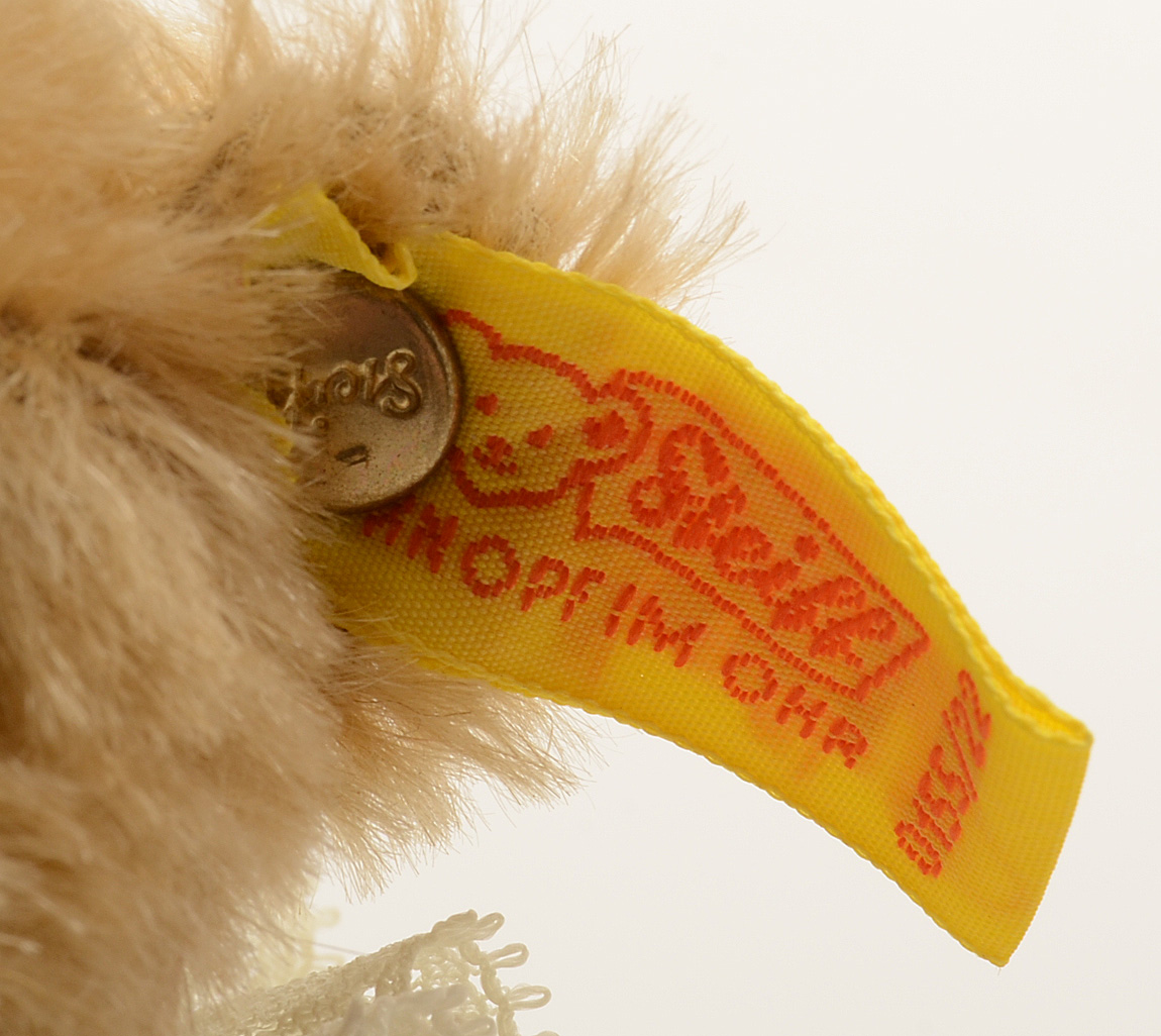 Steiff Flower and Ring Bear-ers