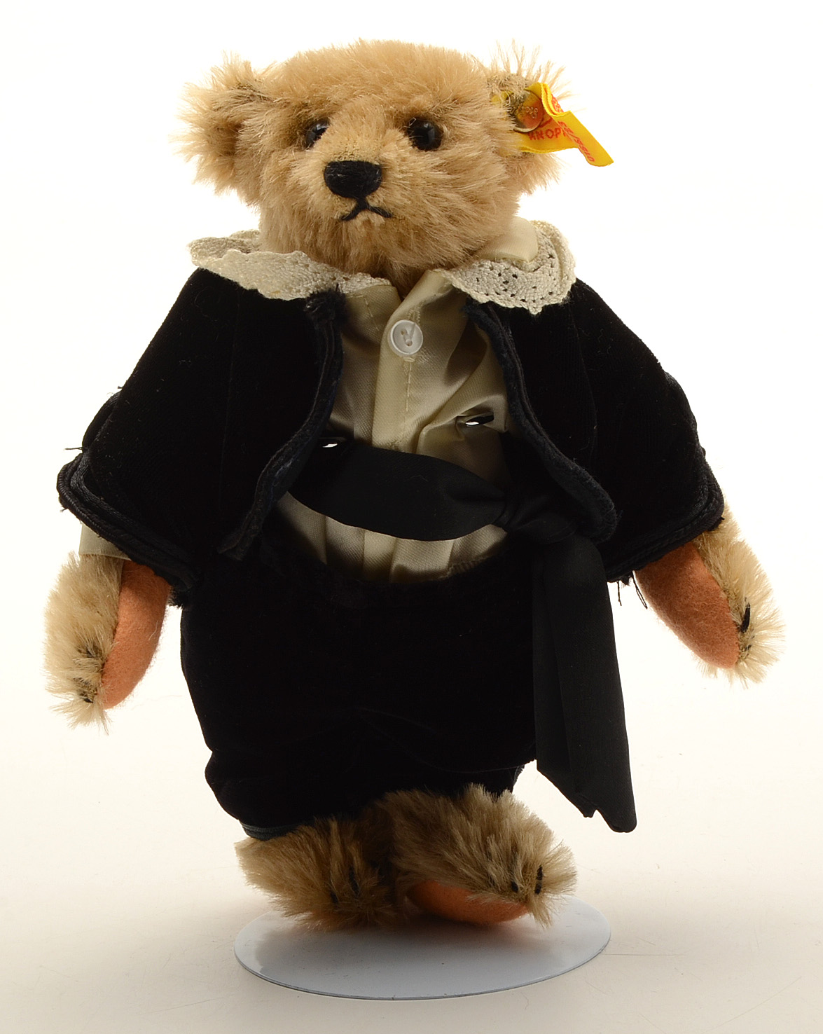 Steiff Flower and Ring Bear-ers