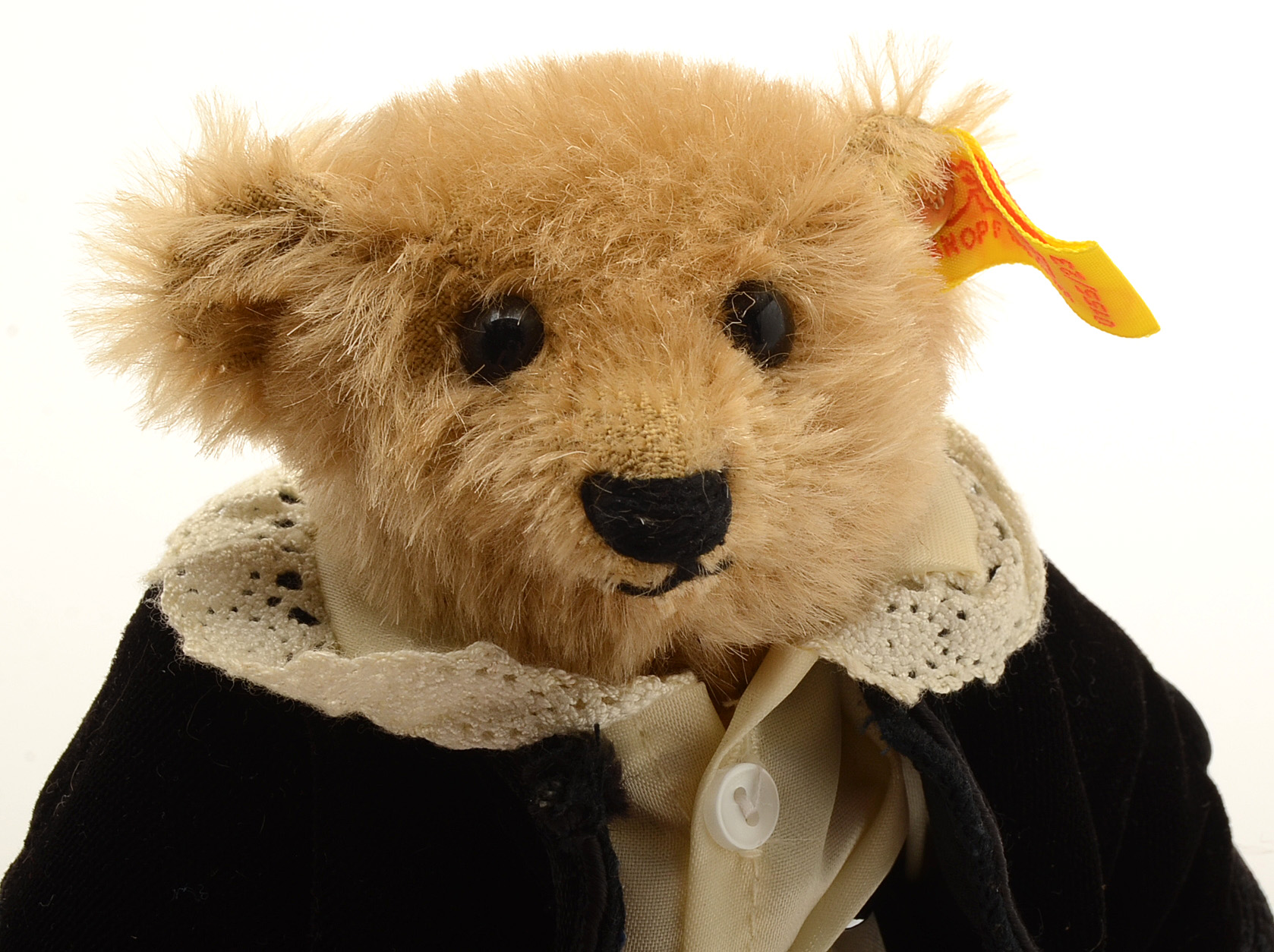 Steiff Flower and Ring Bear-ers