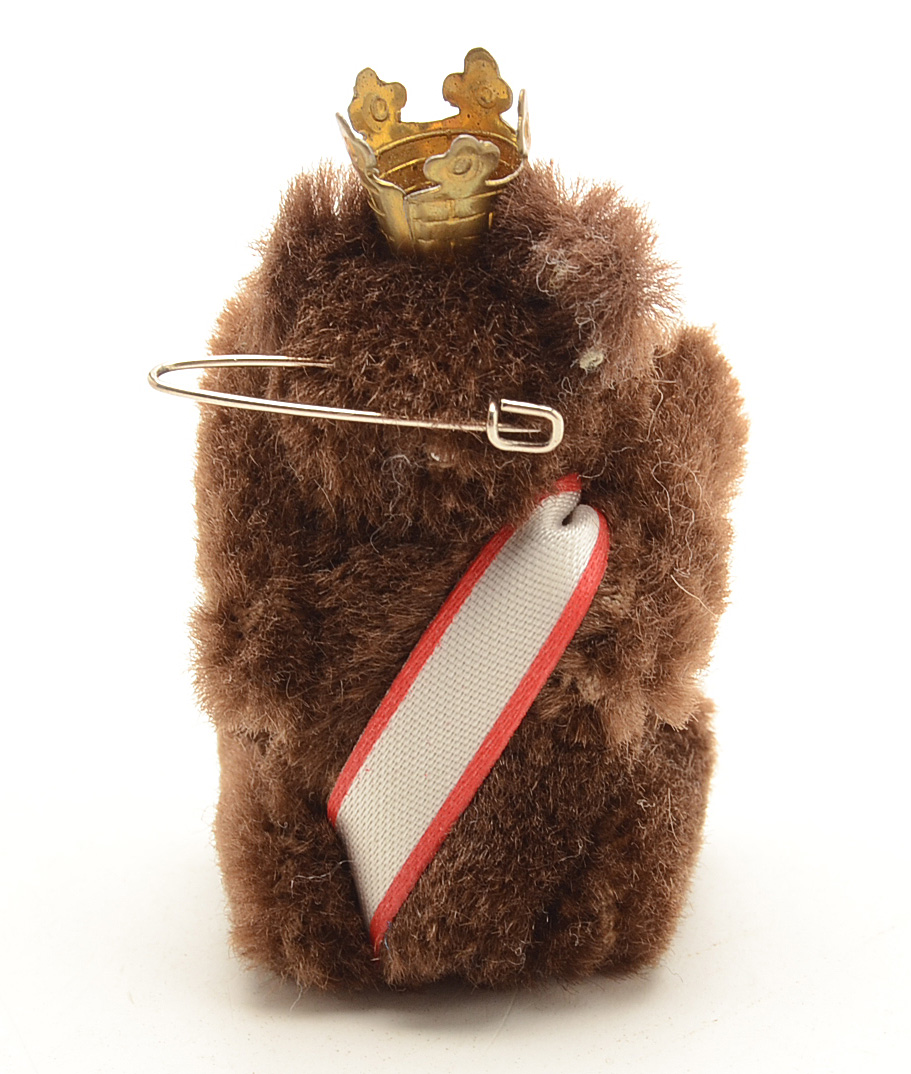 Steiff "Berlin Bear" with a 24 Carat Goldplated Crown with Pin