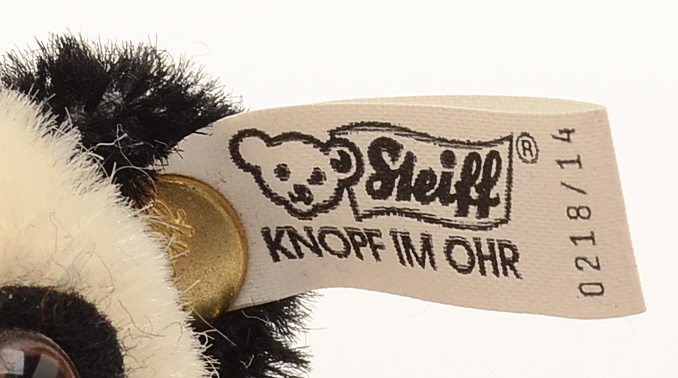 Steiff Official Replica 1938 Panda Bear and Friend