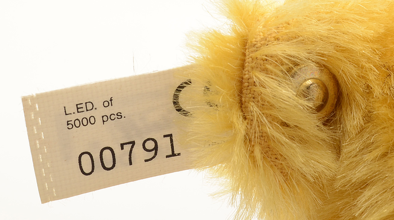 Steiff Official Replica of the 1909 Somersault Teddy with Clockwork Movement