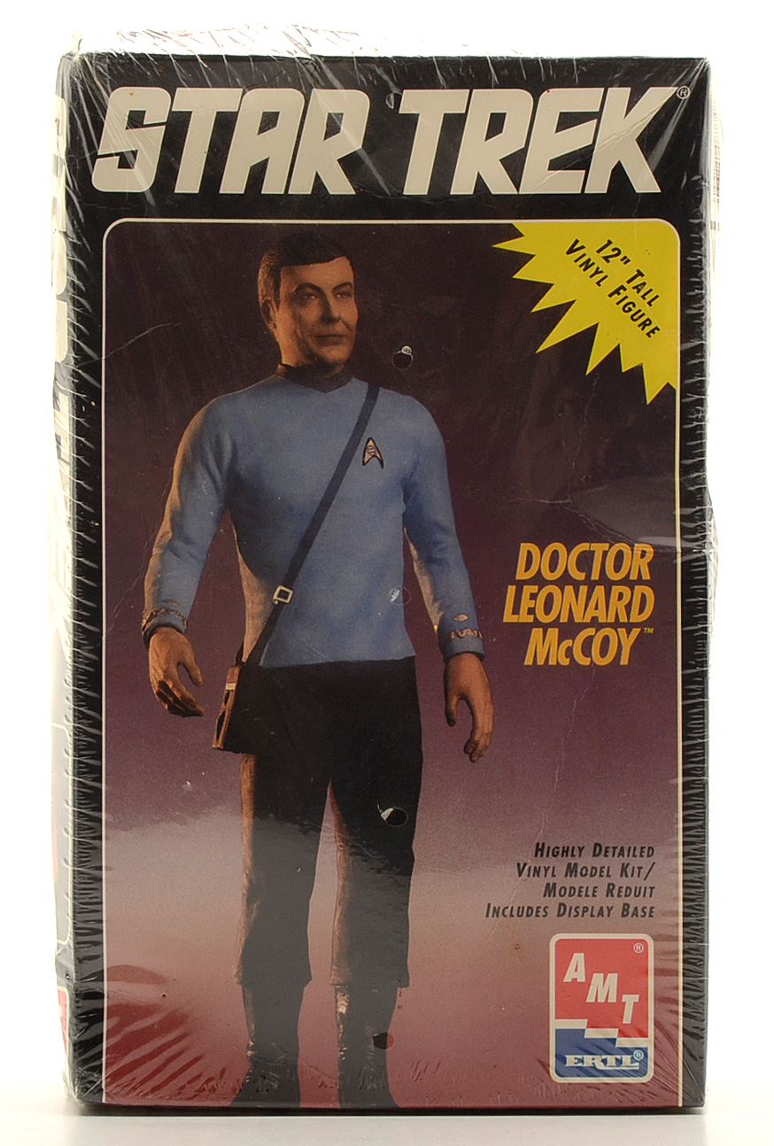 1994 “Star Trek” Kirk and McCoy Collector’s Edition AMT Model Figures