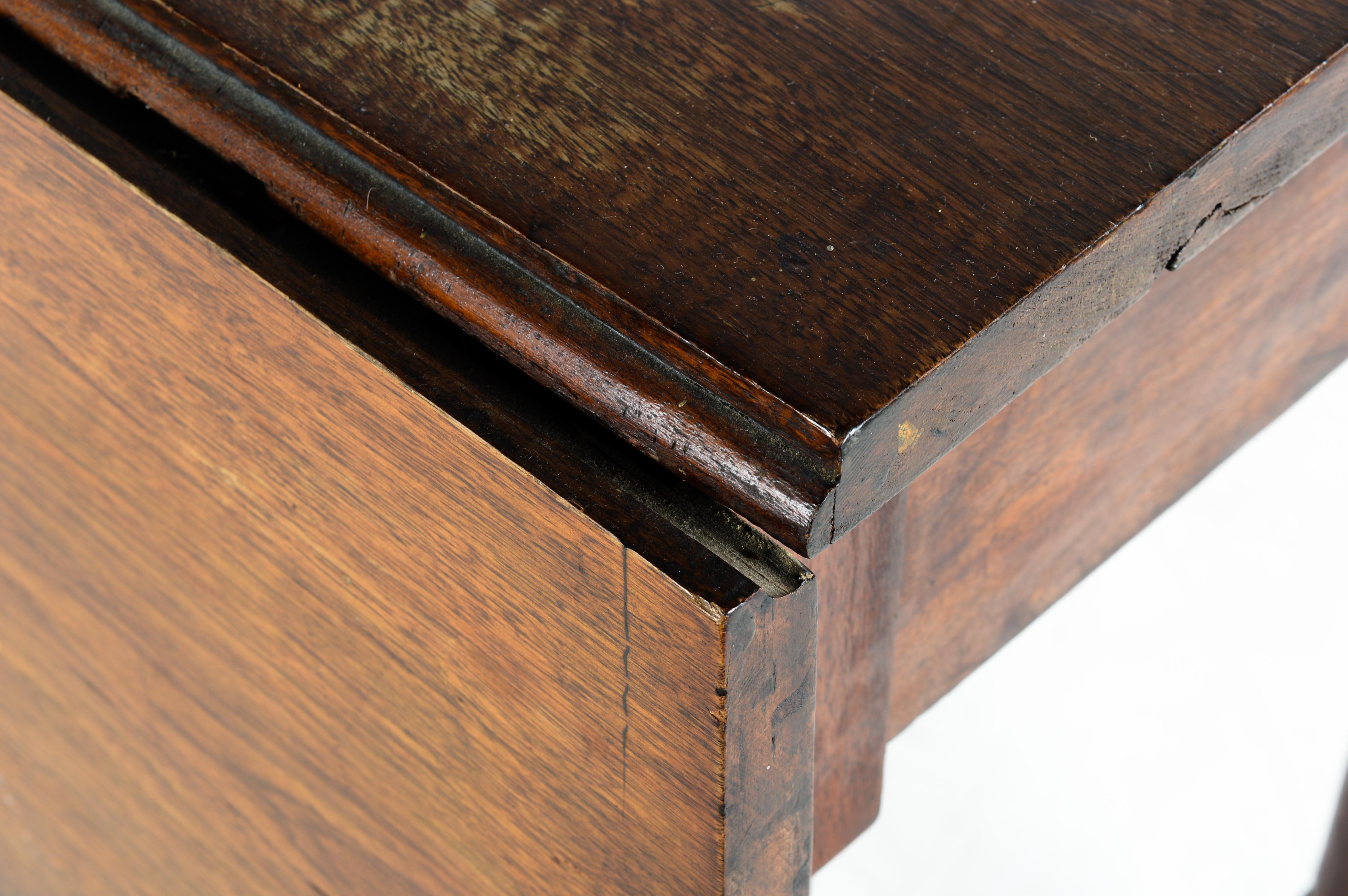 Antique Sheraton Style Drop-Leaf Table in Walnut