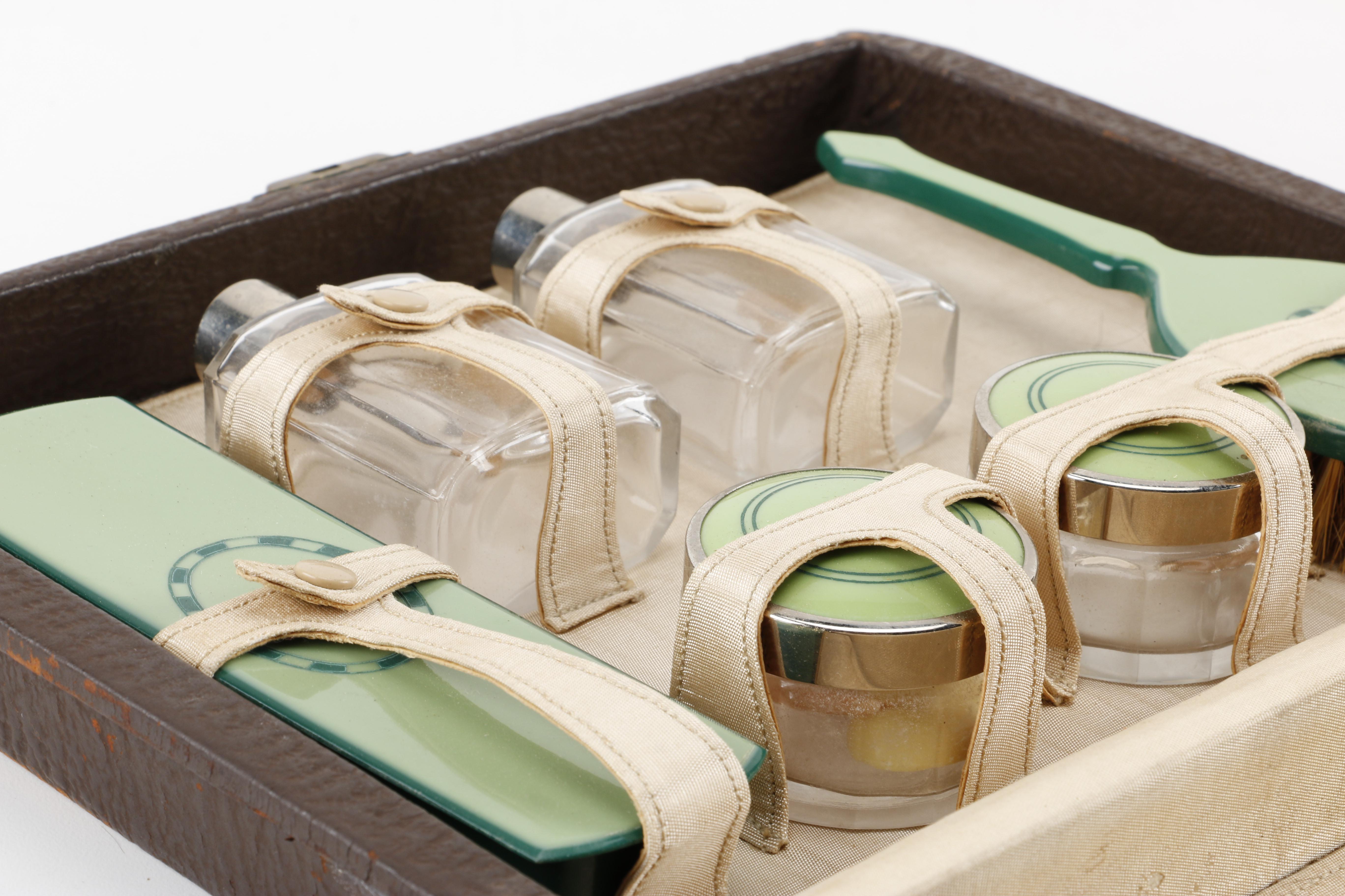 Vintage Grooming Kit