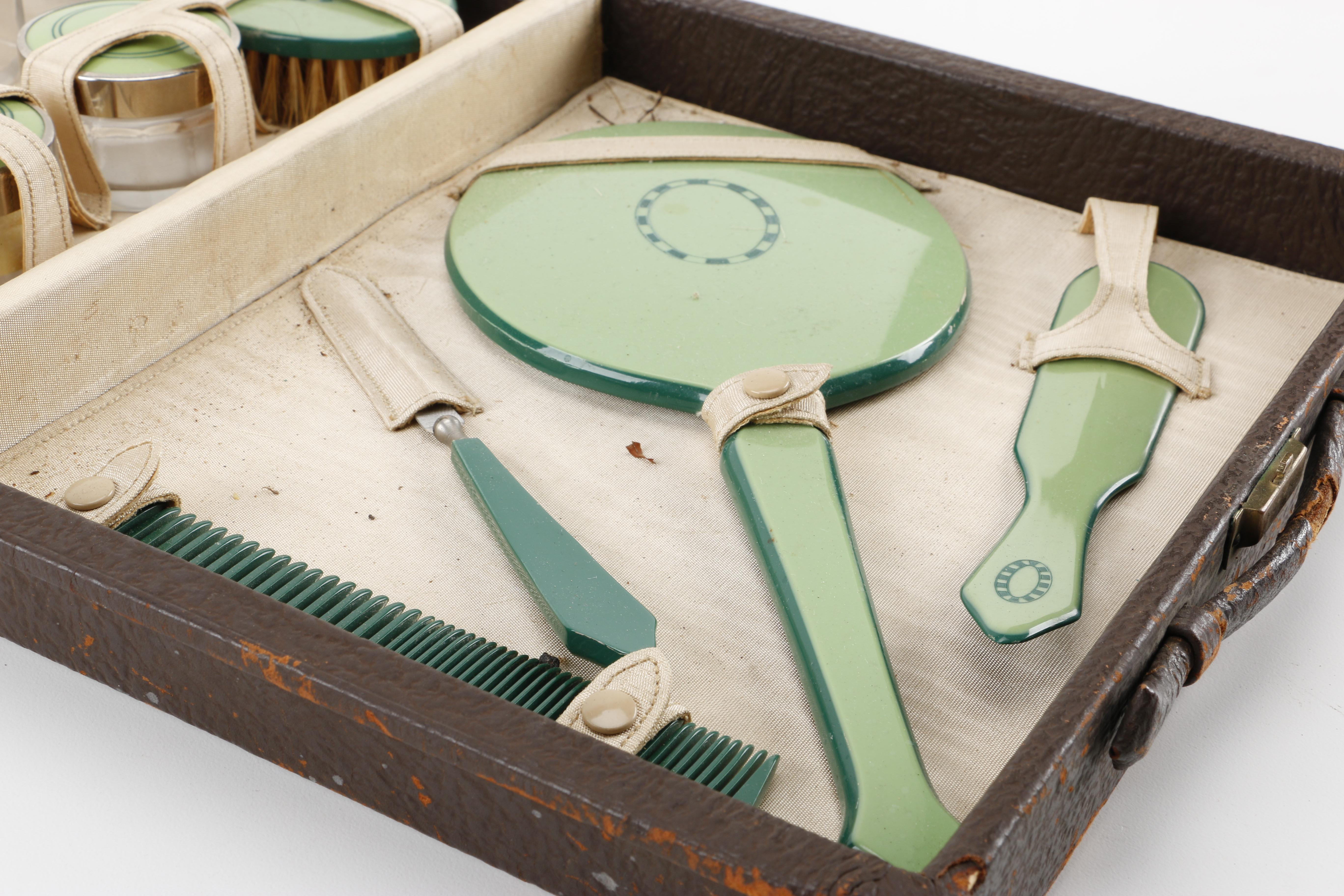 Vintage Grooming Kit