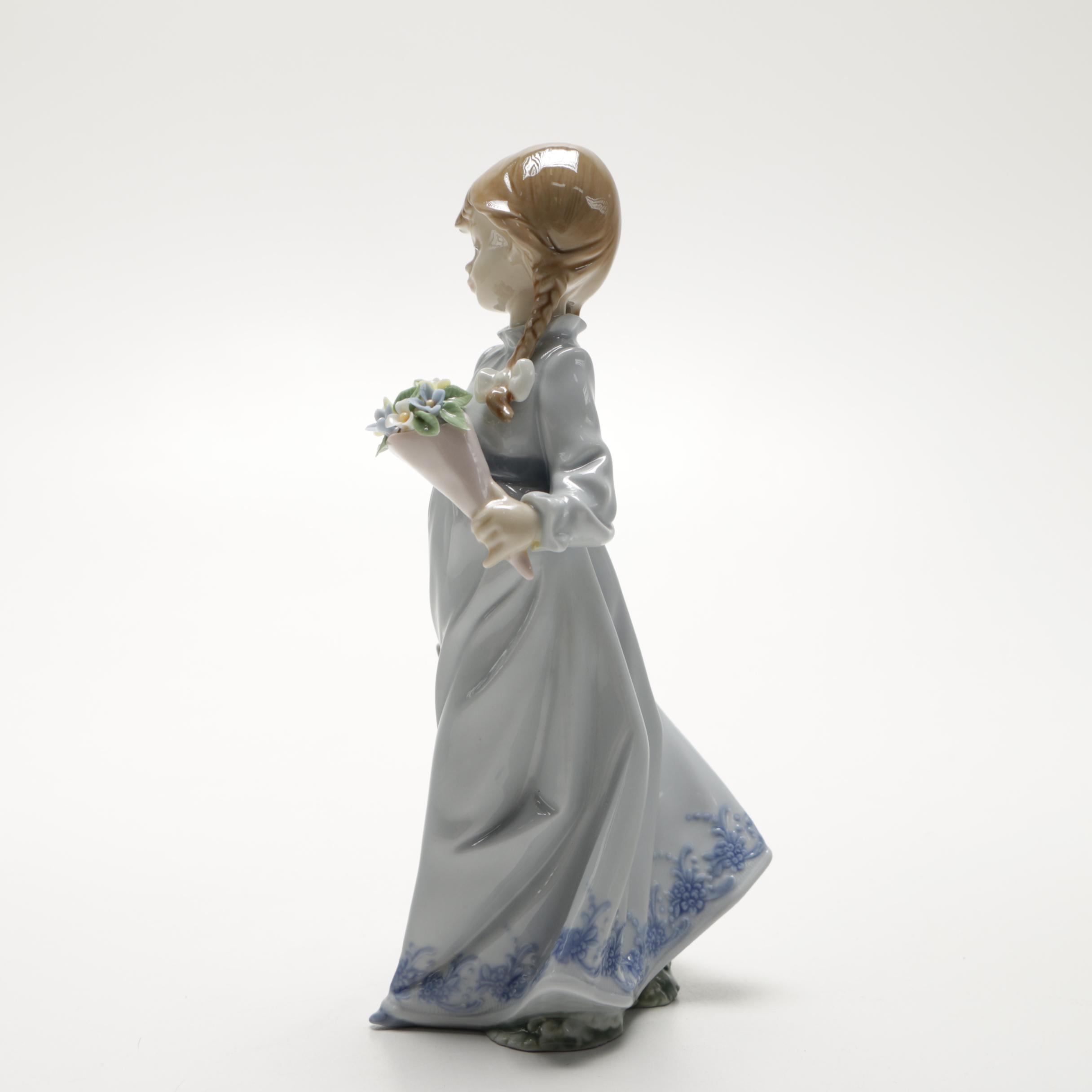 Lladró "School Days" Collectors Society Porcelain Figurine