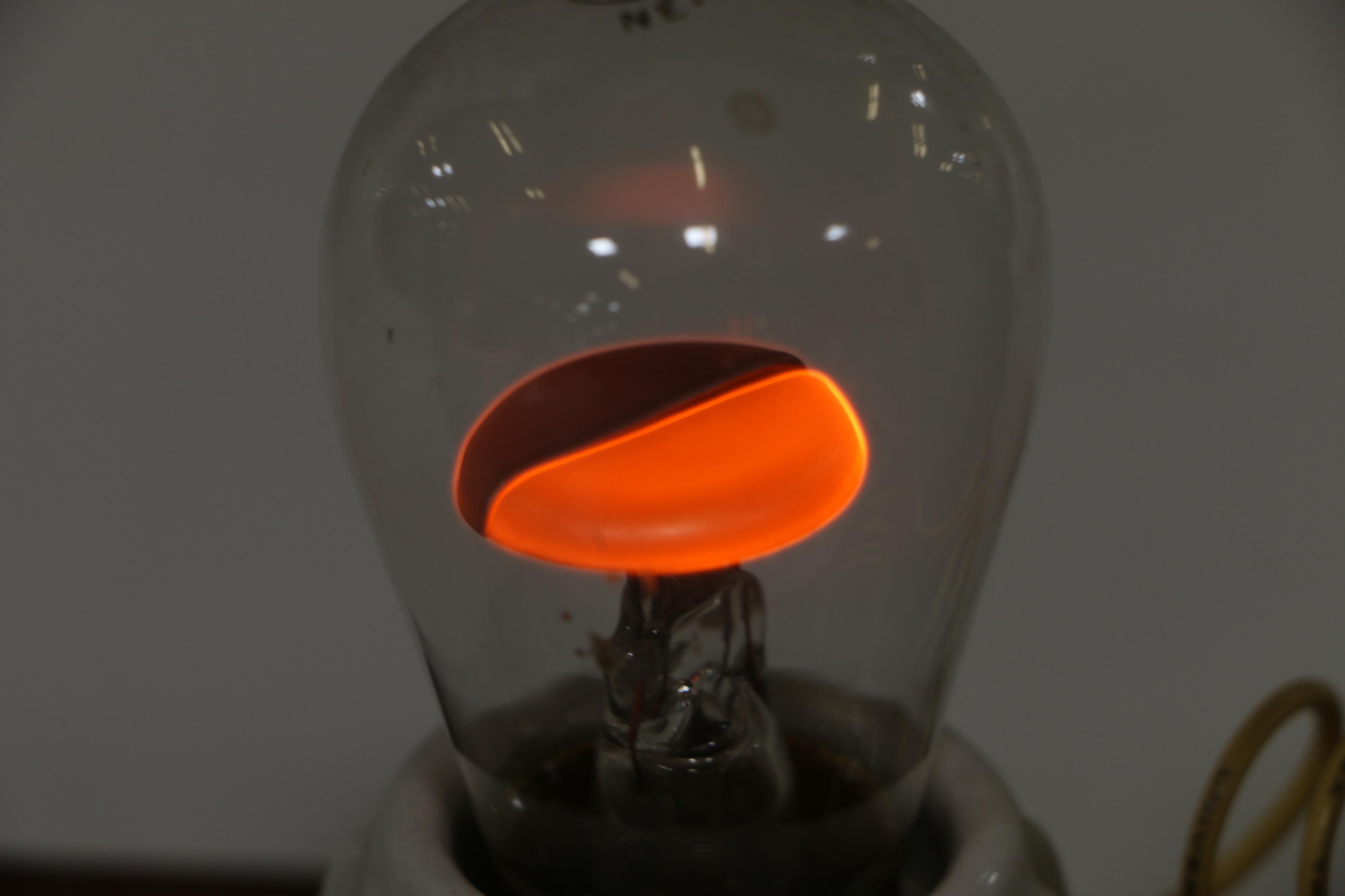 Hand Crank Light Bulb Generator