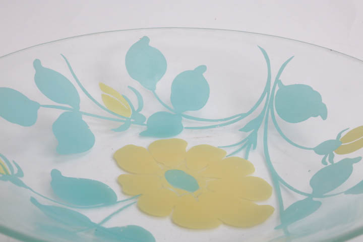 Vintage Glassware Items Including Fire-King