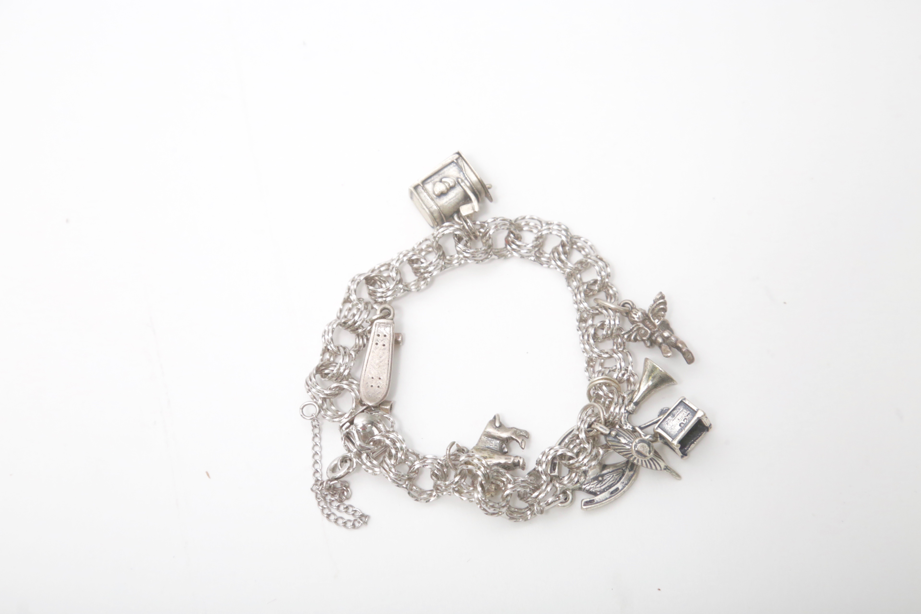 Sterling Silver Jewelry Featuring an Articulated Cat Brooch