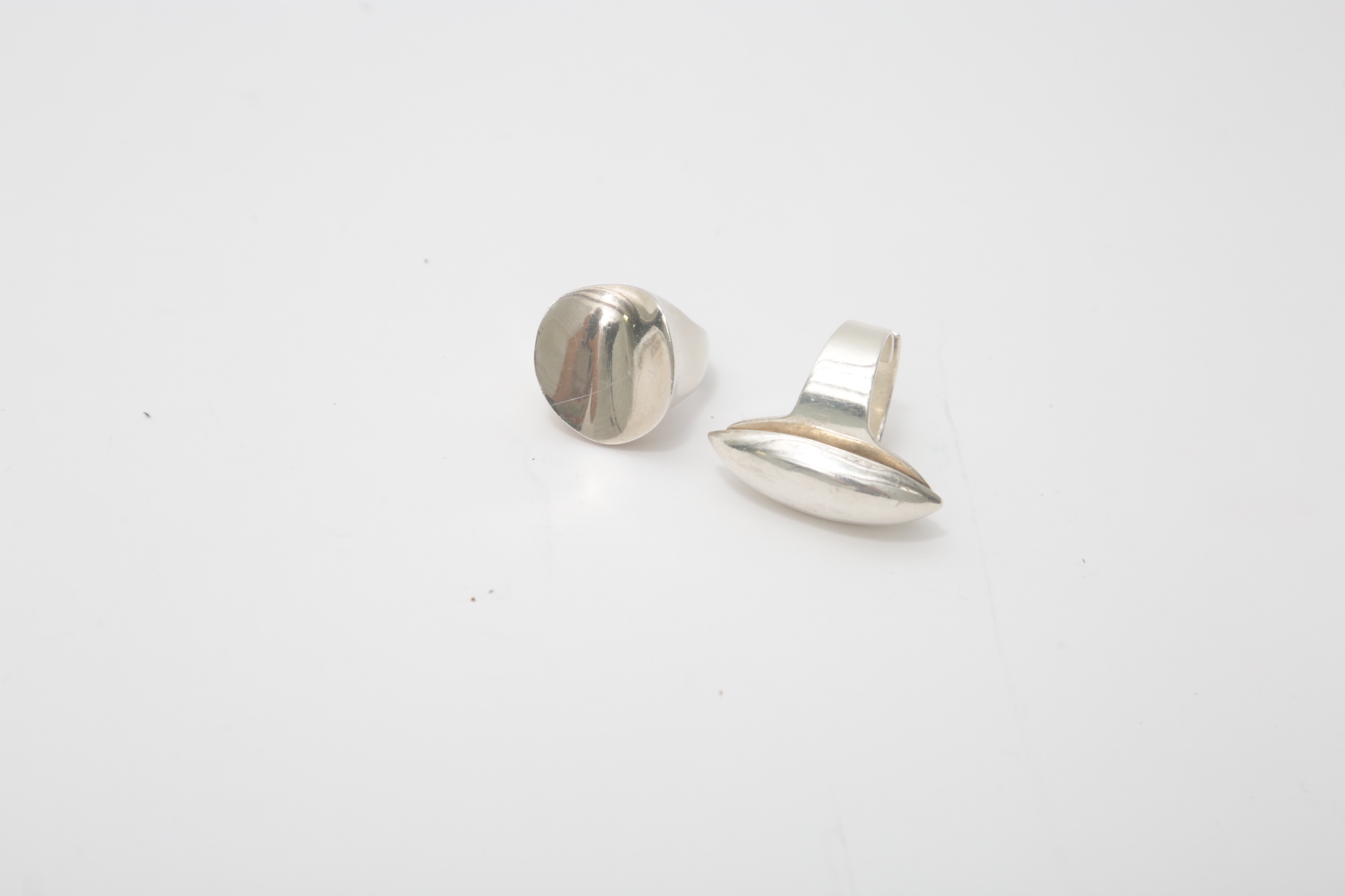 Sterling Silver Jewelry Featuring an Articulated Cat Brooch