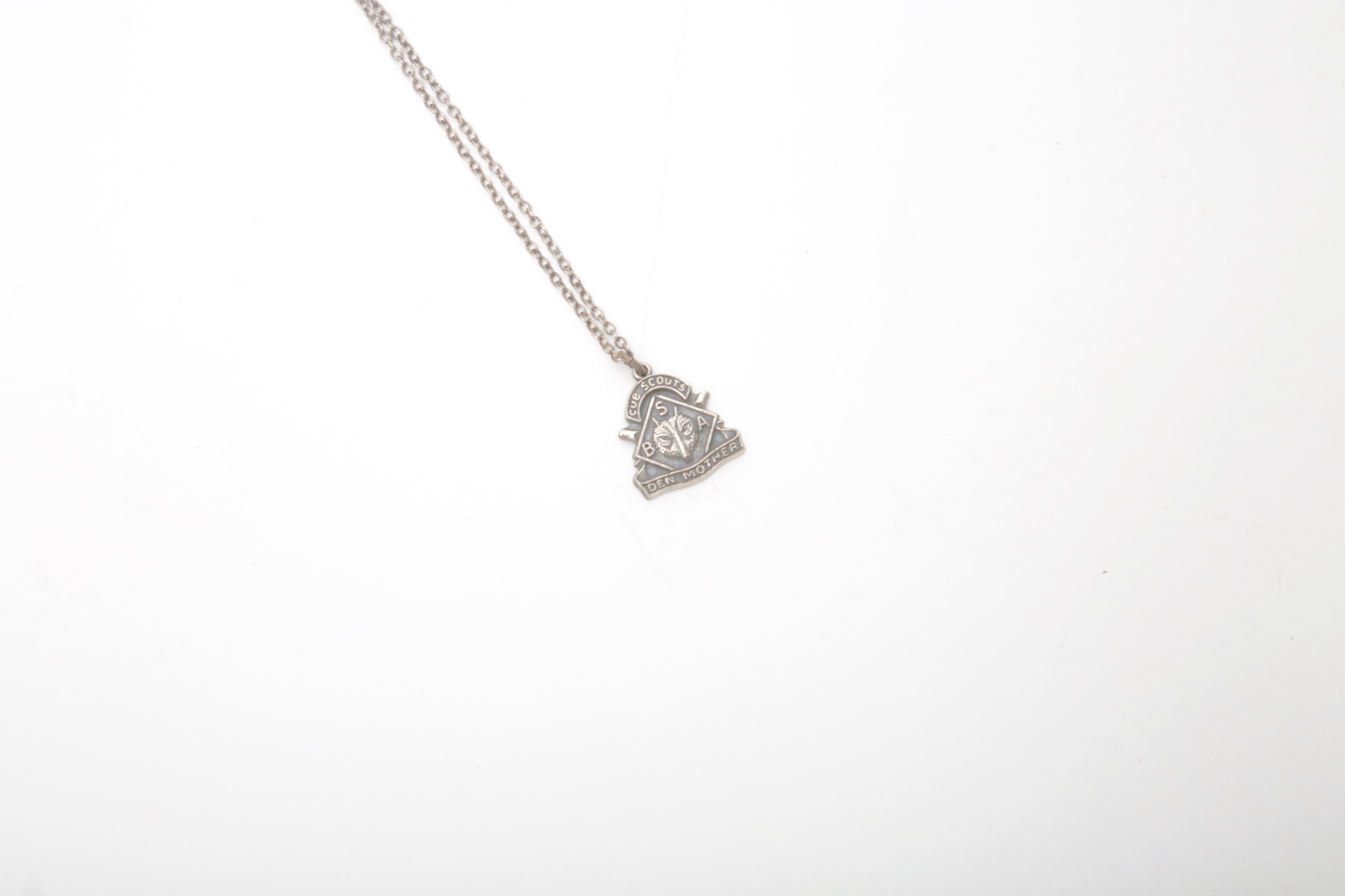 Sterling Silver Jewelry Featuring an Articulated Cat Brooch