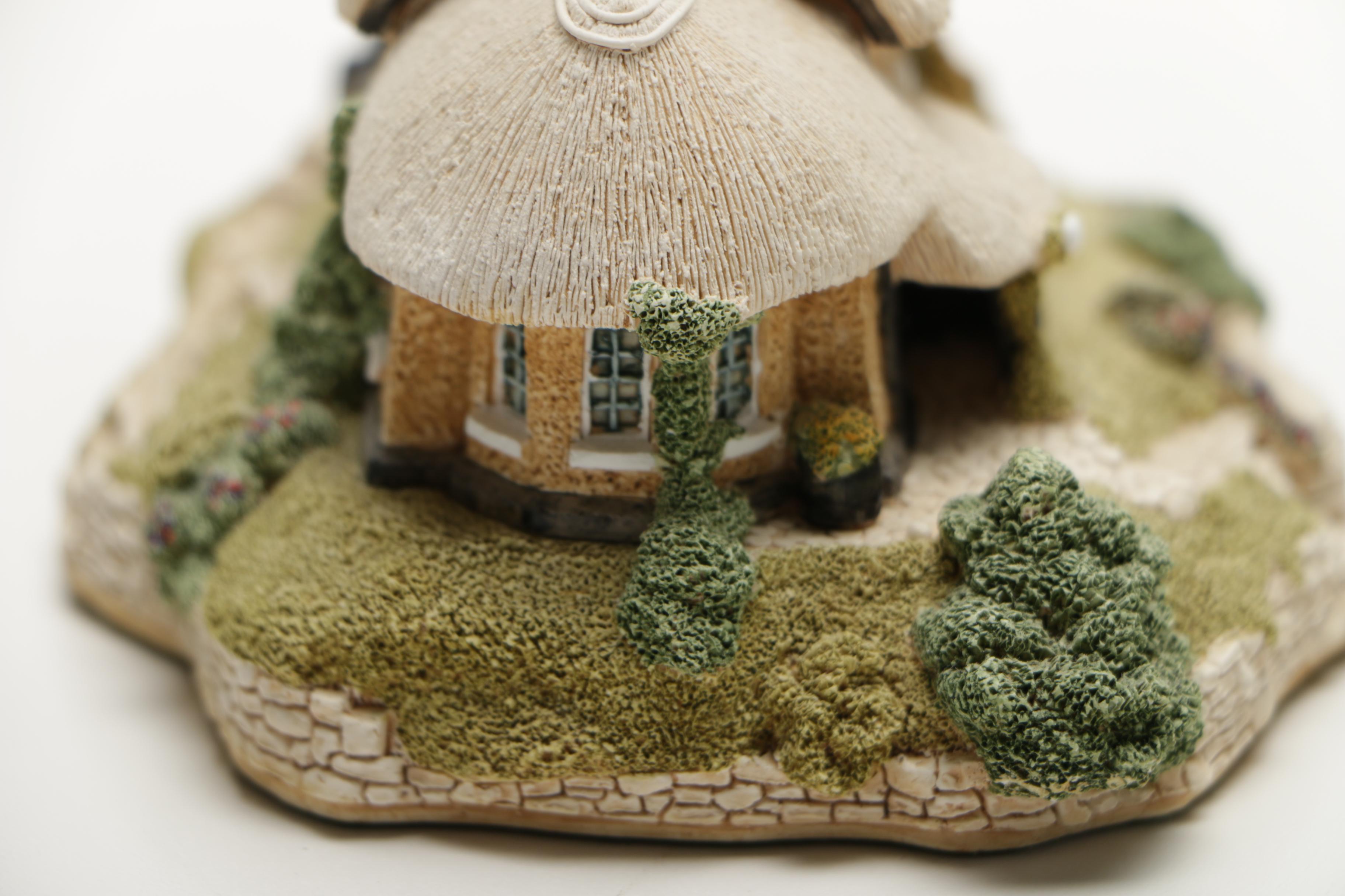 Three Lilliput Lane Resin Miniature Houses