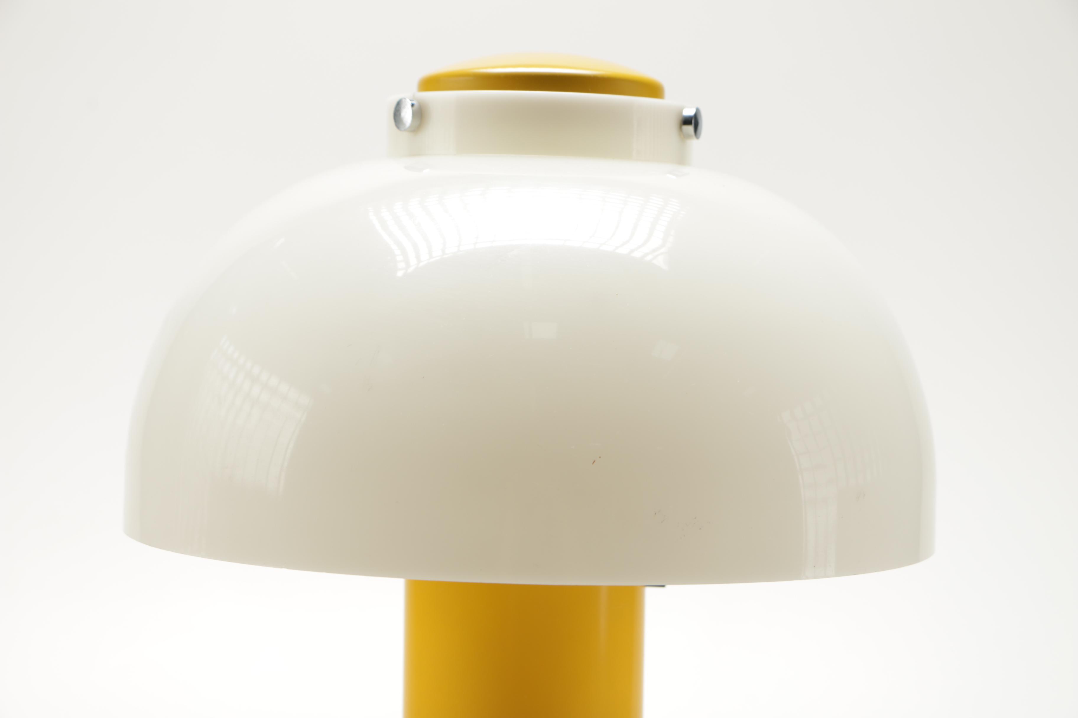 Lightolier Vintage Table Lamp