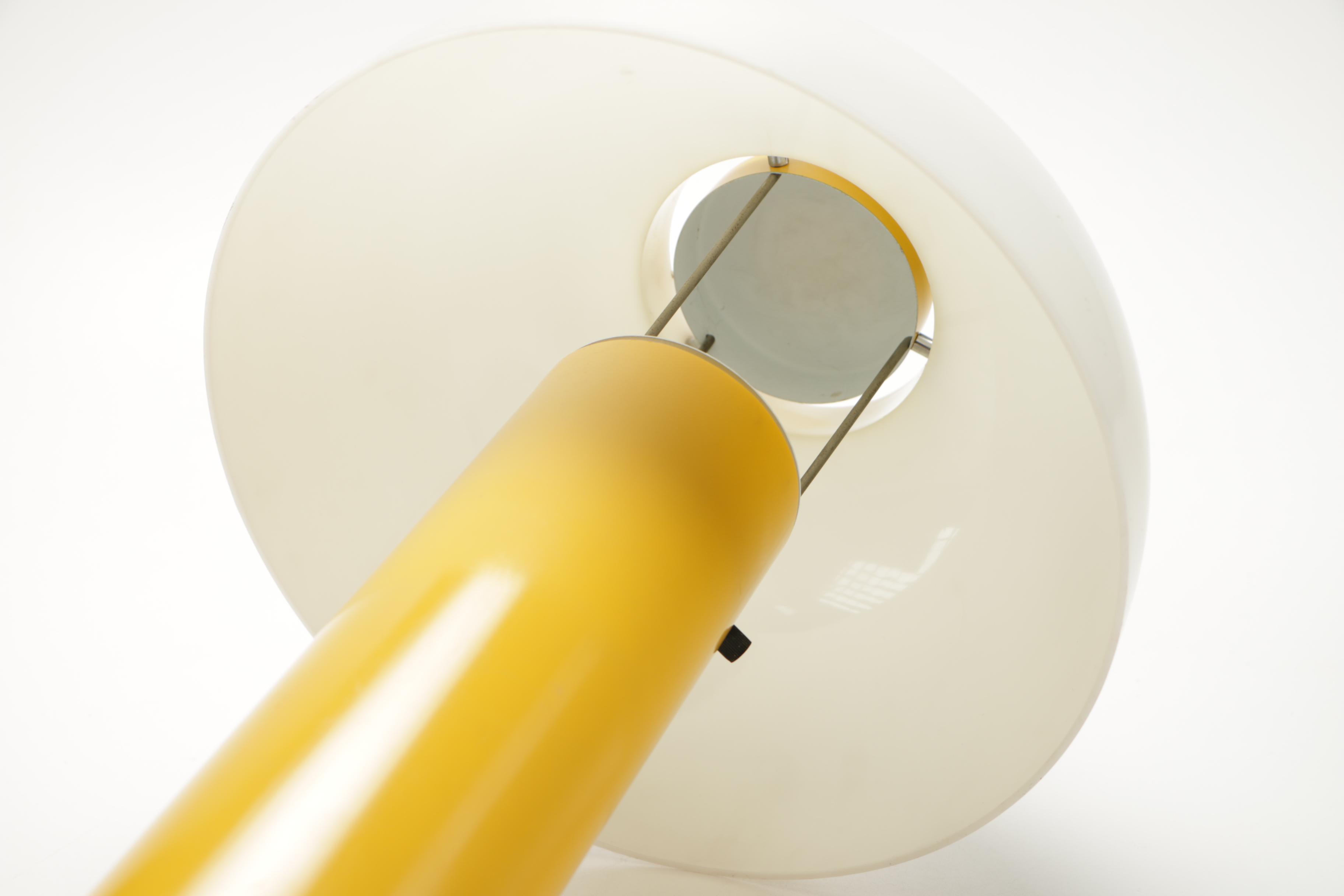 Lightolier Vintage Table Lamp