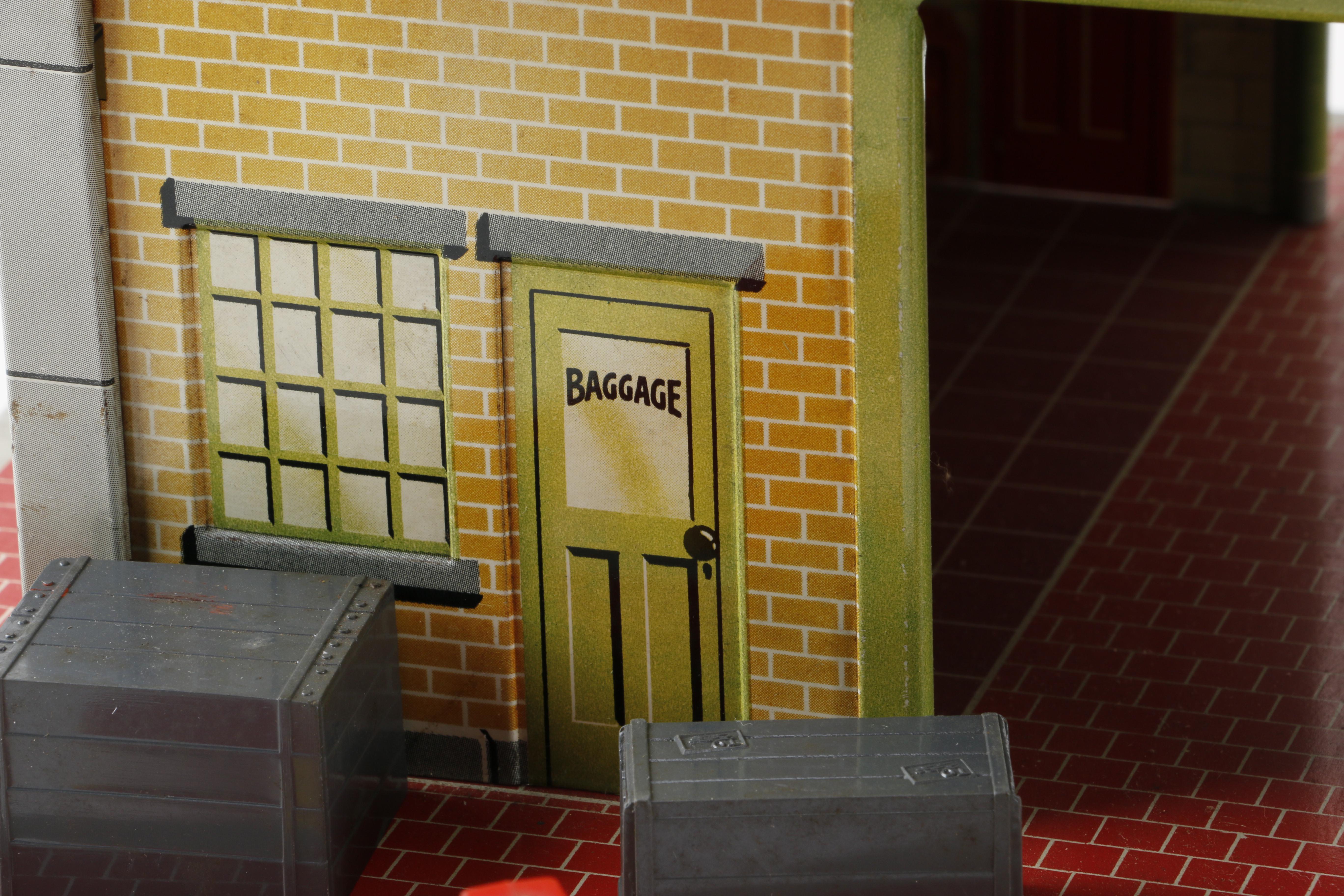 1950s Marx Tin Litho Freight Terminal Playset