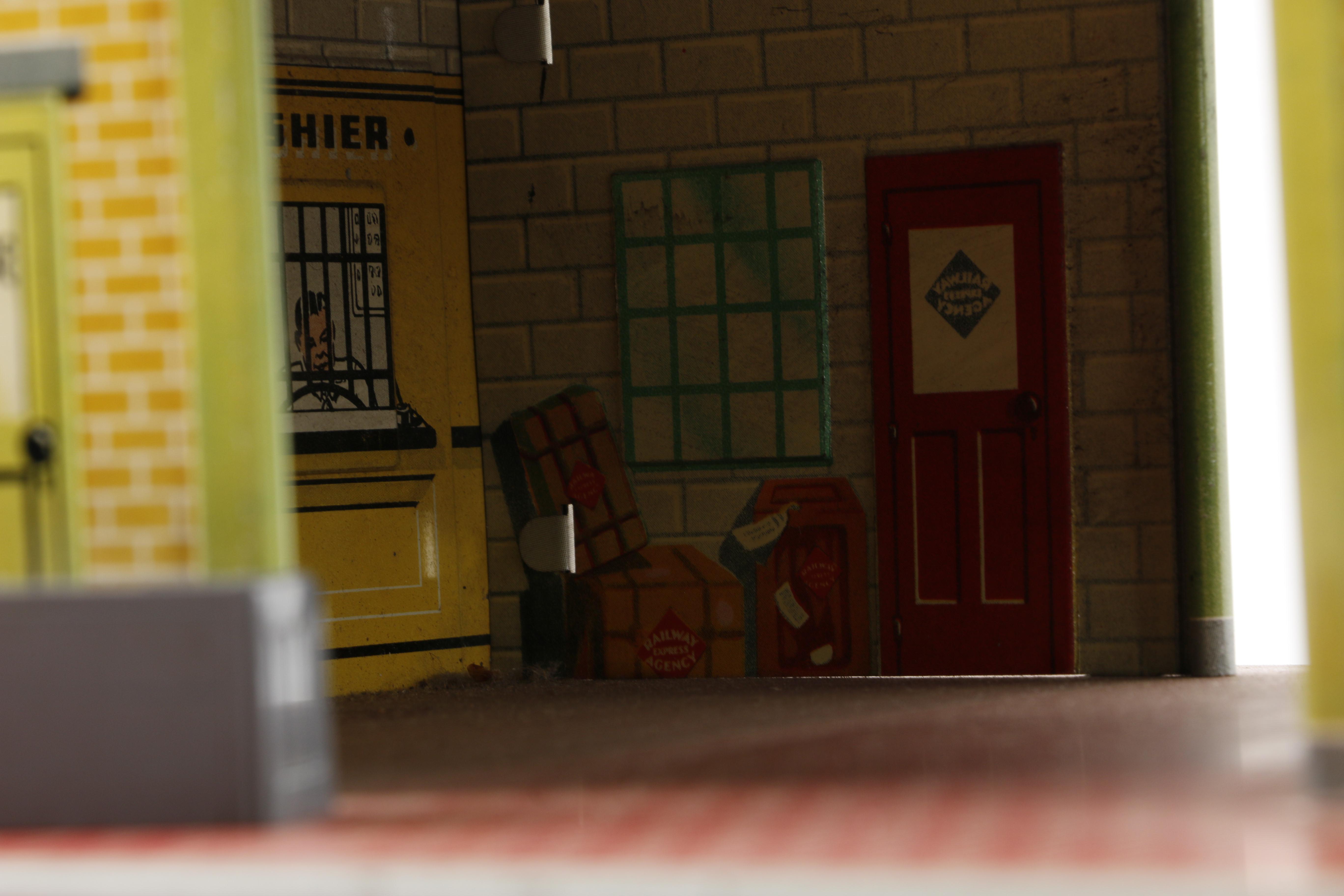 1950s Marx Tin Litho Freight Terminal Playset