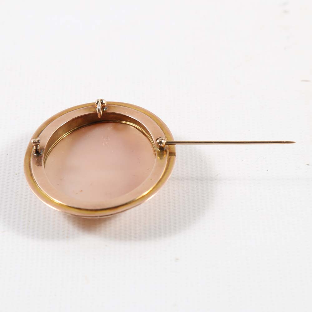 Victorian 10K Yellow Gold Cameo Pendant Brooch