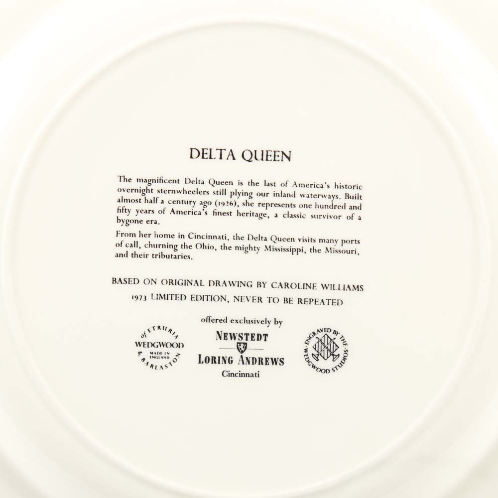 Wedgwood Scenes of Cincinnati "Delta Queen" Dinner Plate