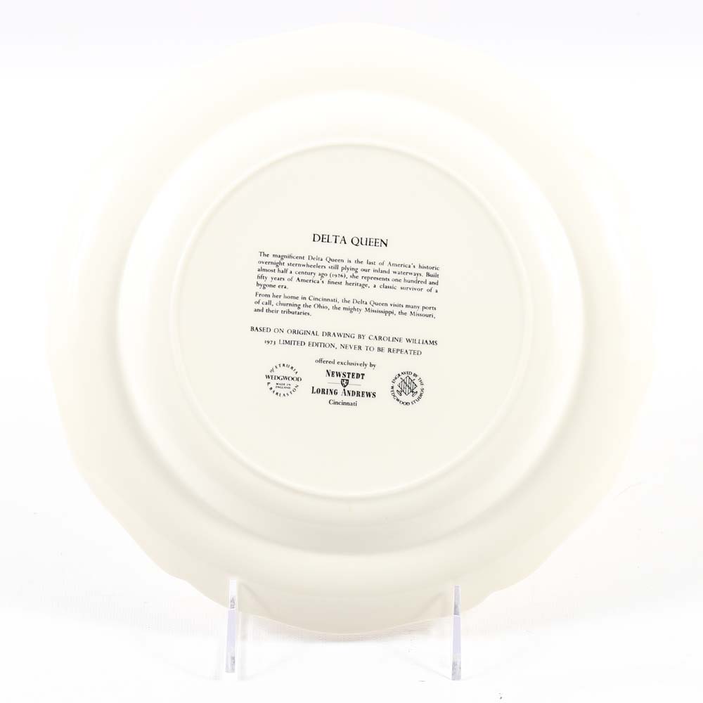 Wedgwood Scenes of Cincinnati "Delta Queen" Dinner Plate