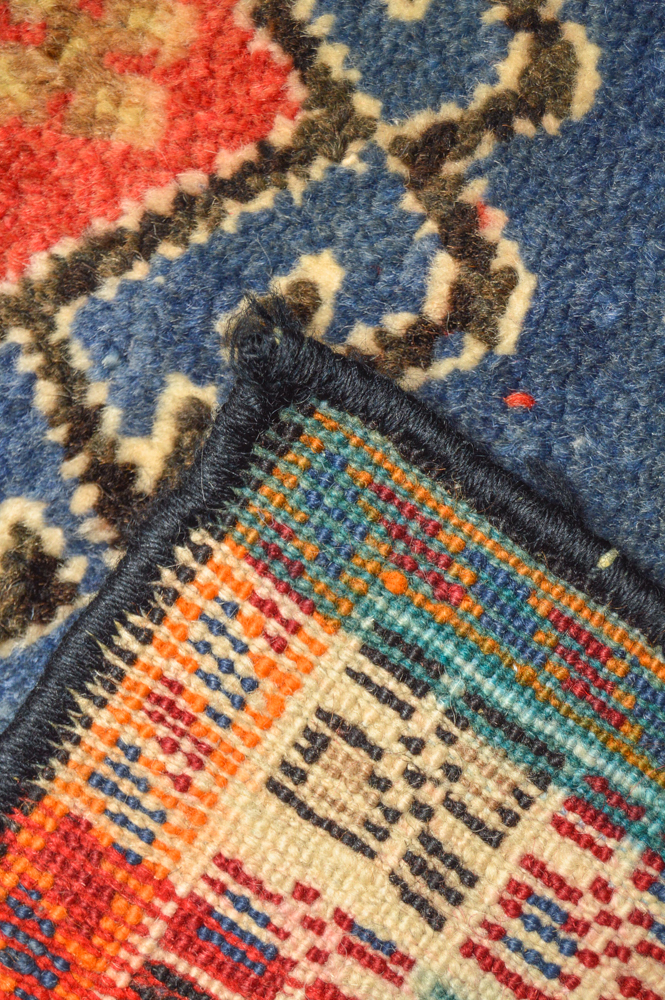 Tribal Style Pictorial Area Rug