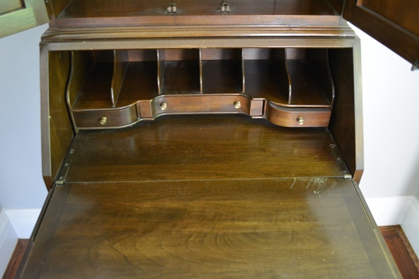 Ethan Allen Georgian Court Queen Anne Secretary