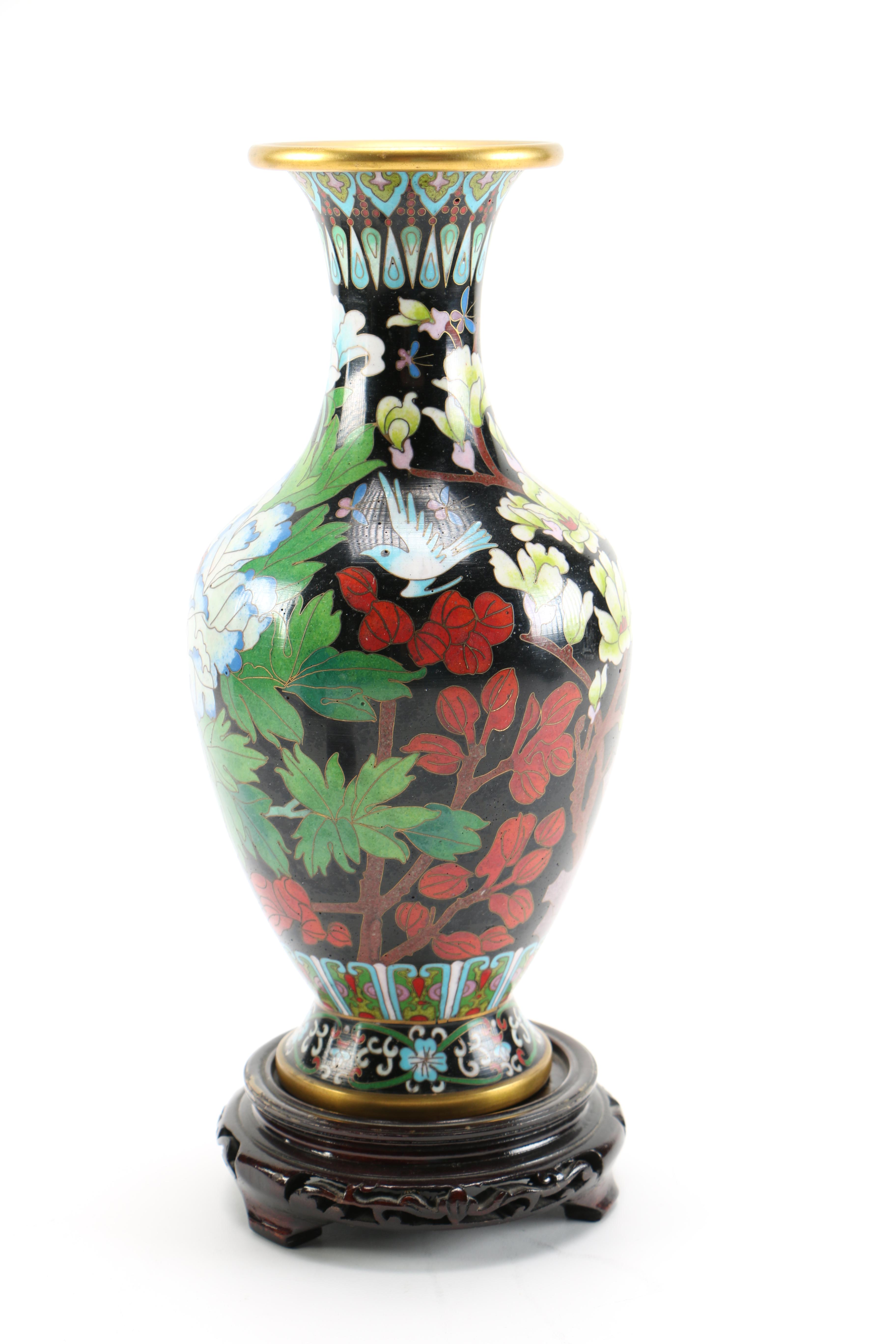 Zi Jin Cheng Vase and Urn
