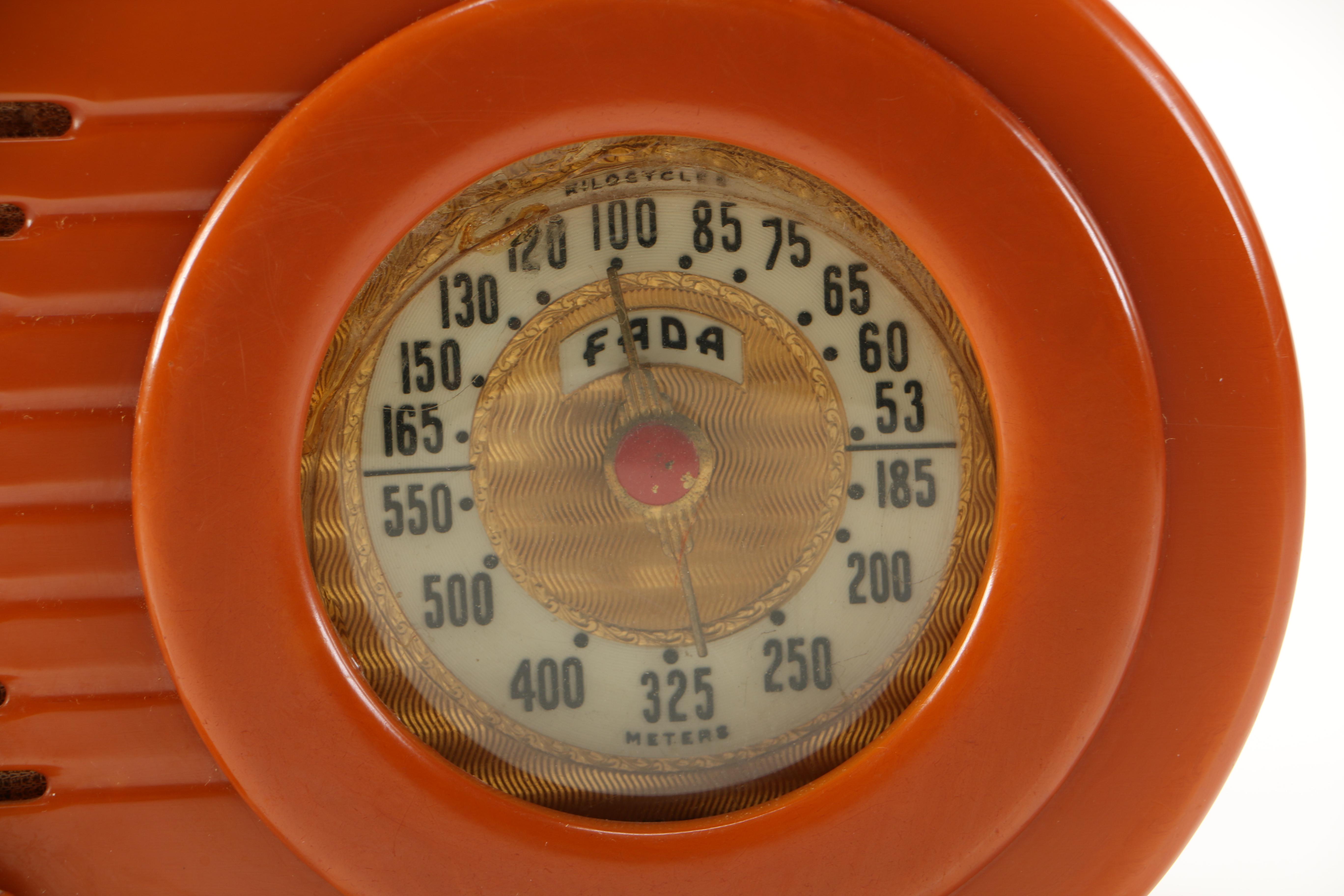 Fada Bakelite "Bullet" Radio