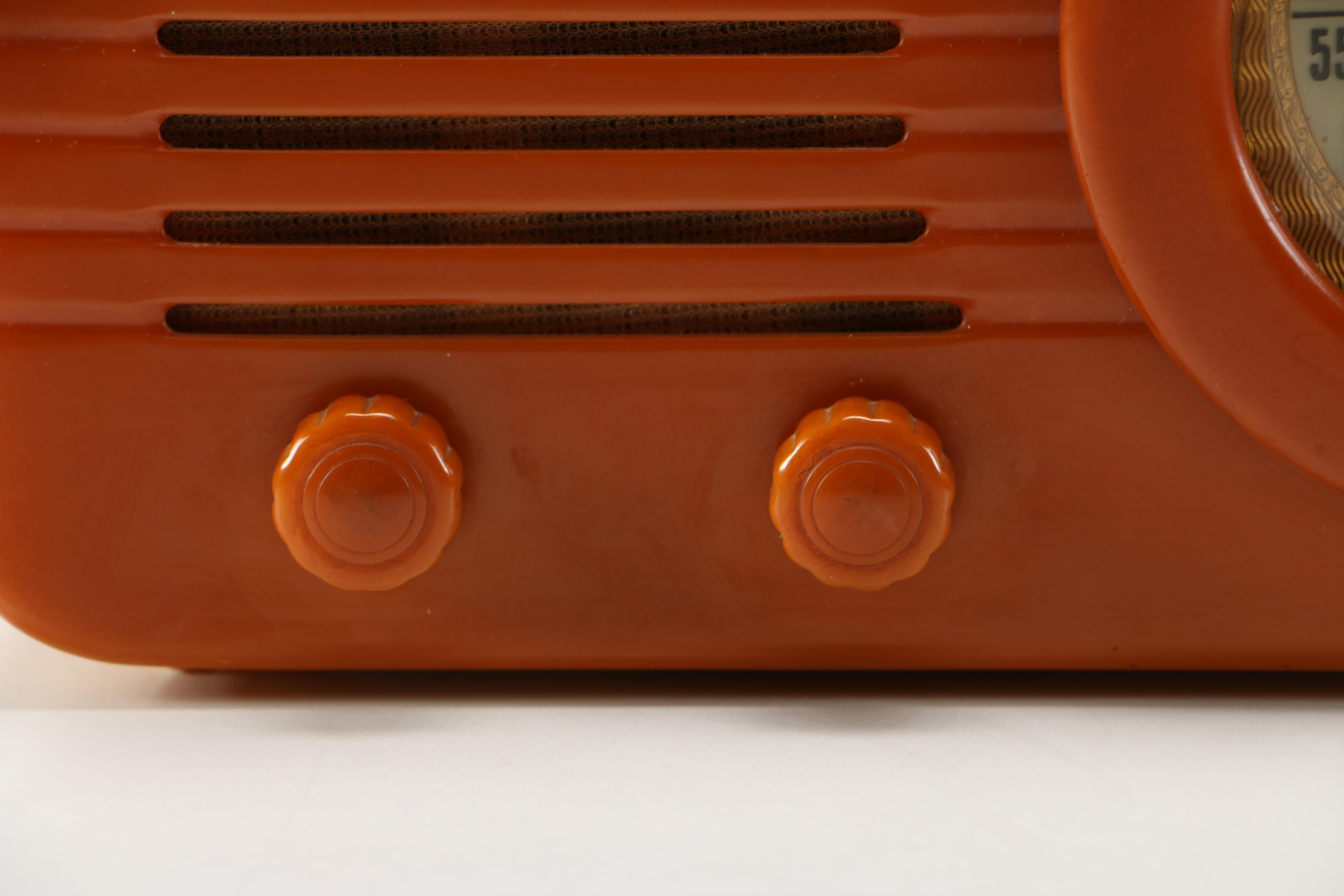 Fada Bakelite "Bullet" Radio