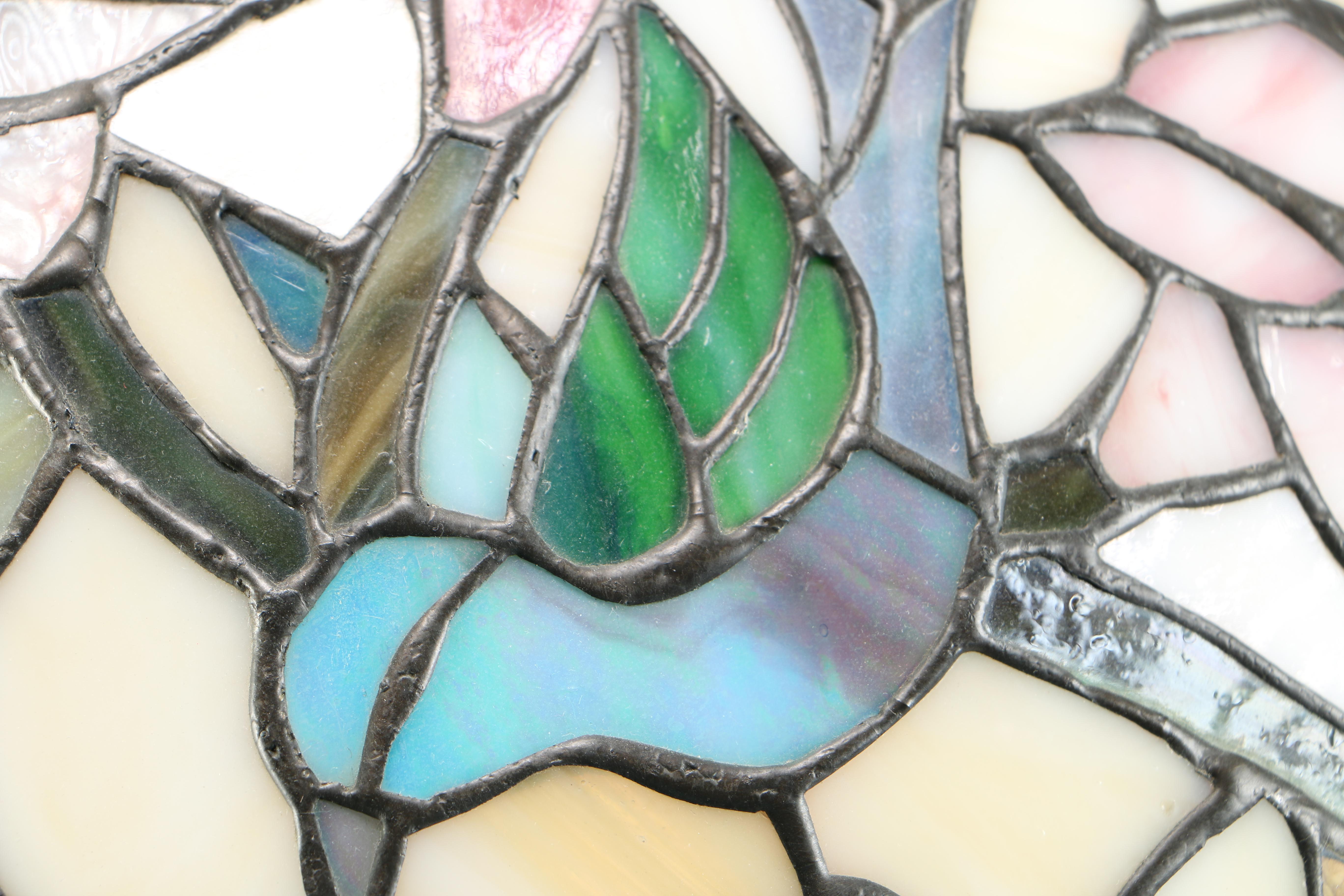 Floral Tiffany Style Table Lamp