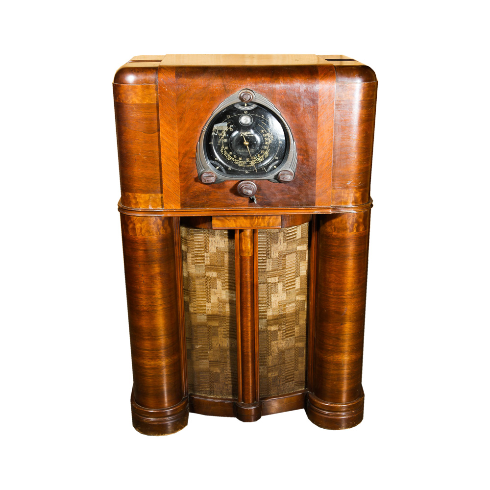 1930s Zenith Console Radio