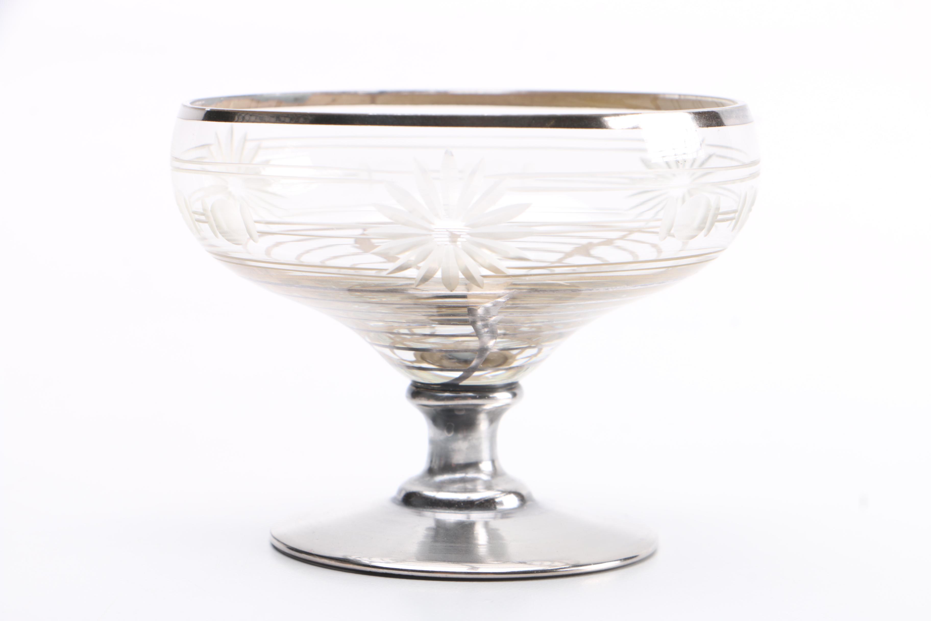 Cut Glass Daisy Motif Aperitif Glasses