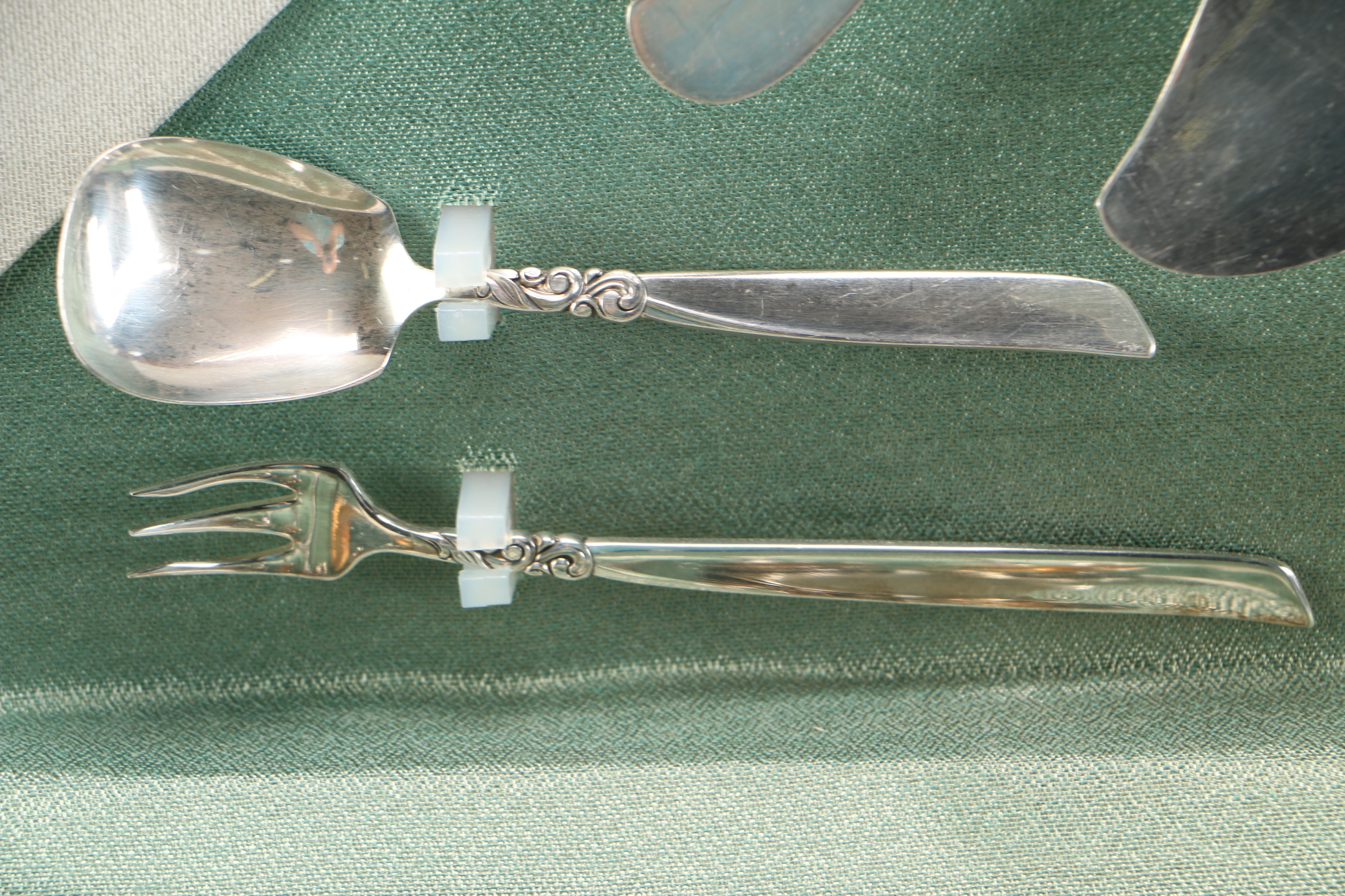 Community "South Seas" Silver Plate Flatware Set in a Presentation Case