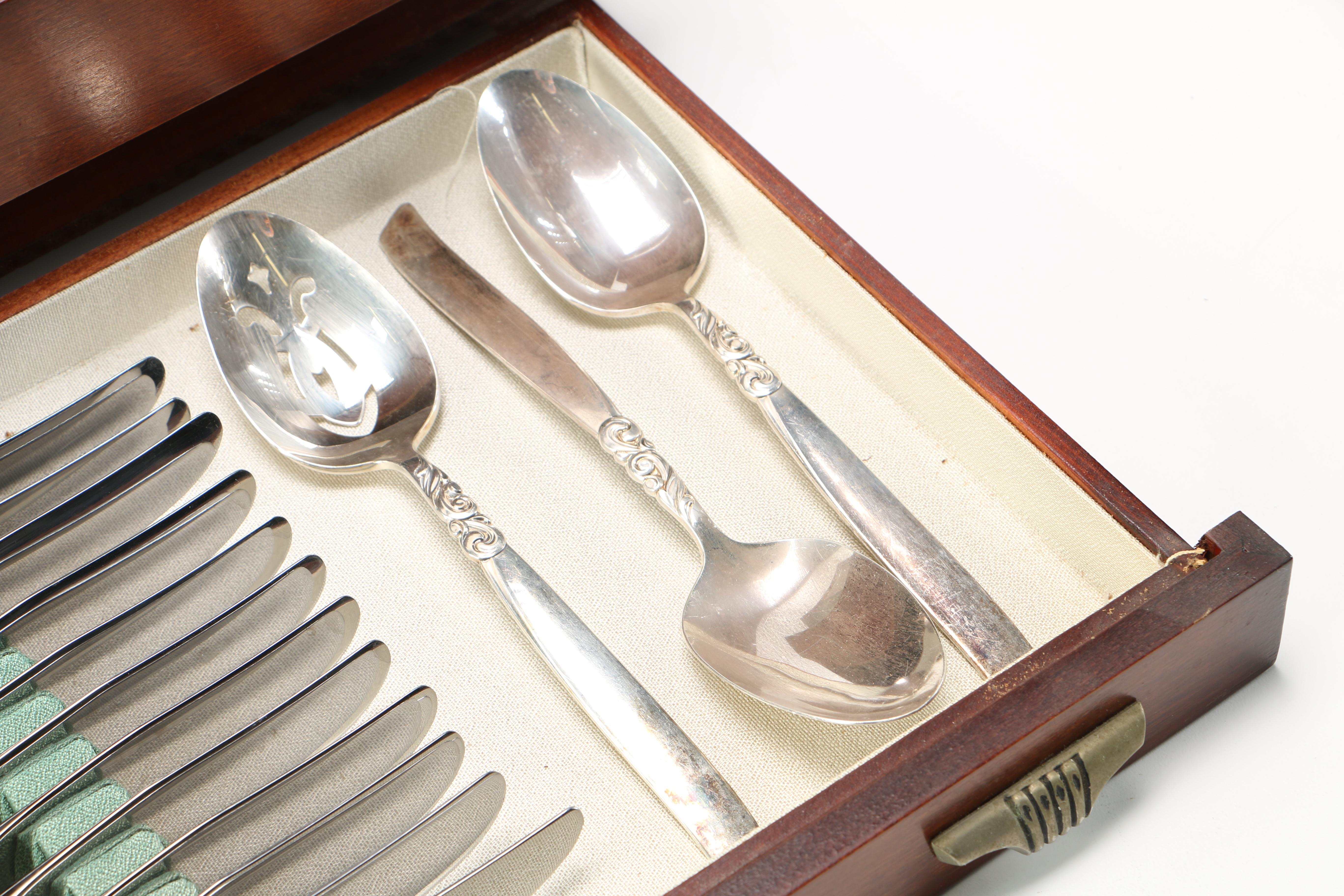 Community "South Seas" Silver Plate Flatware Set in a Presentation Case