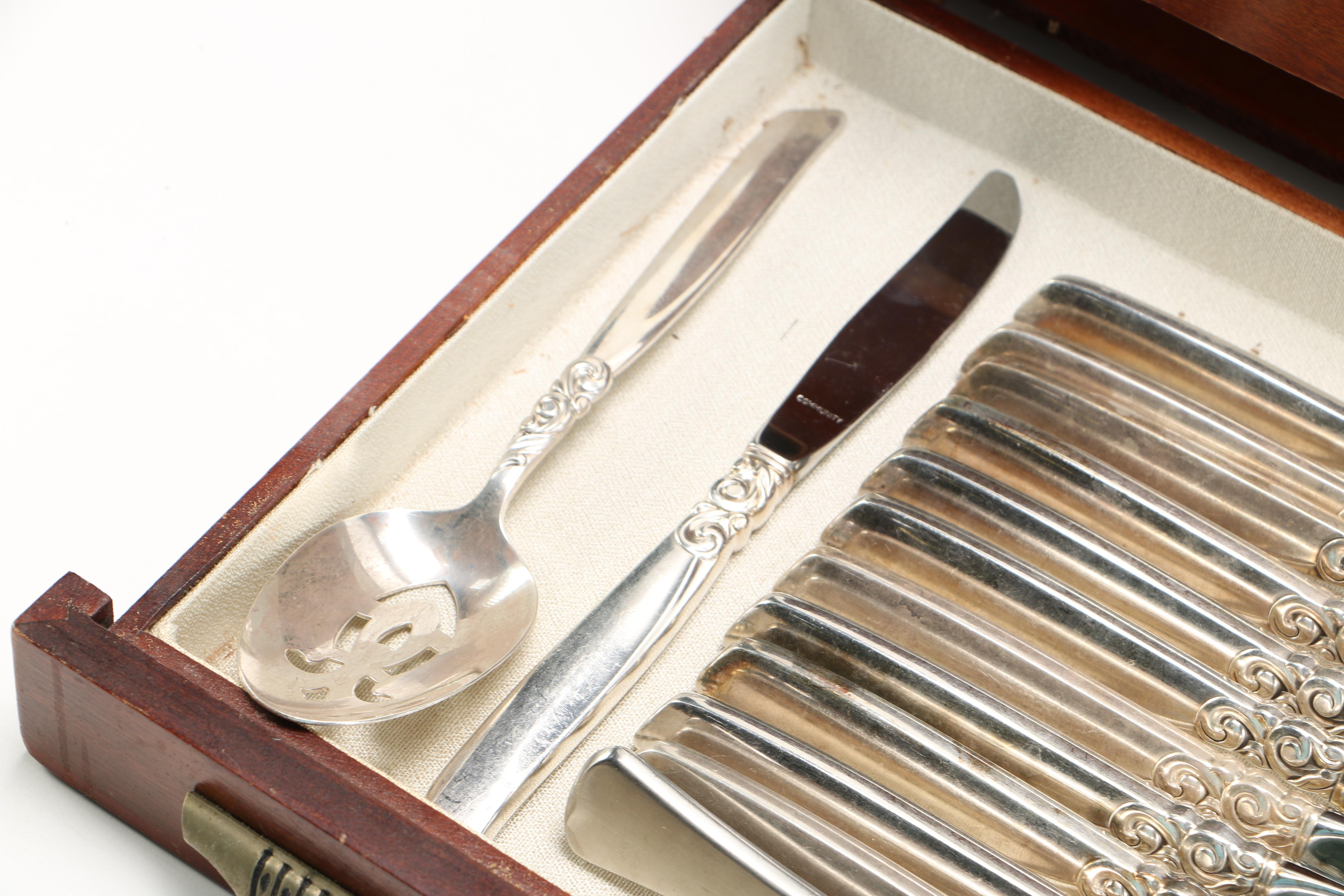 Community "South Seas" Silver Plate Flatware Set in a Presentation Case
