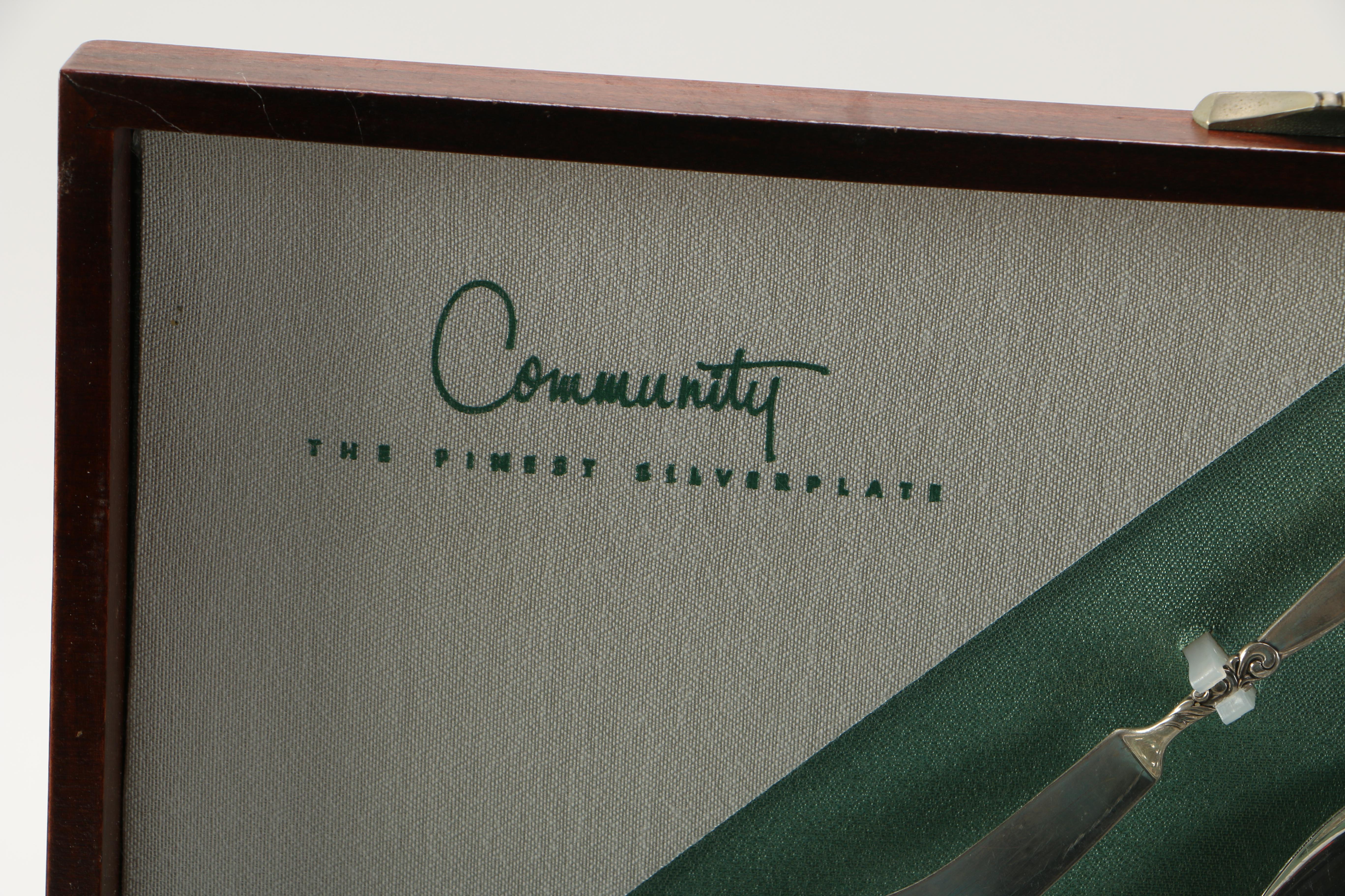 Community "South Seas" Silver Plate Flatware Set in a Presentation Case