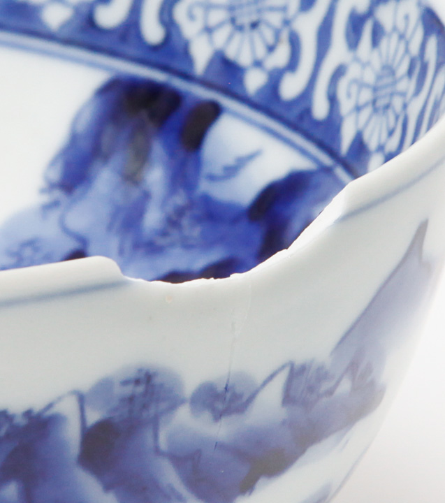 Antique Japanese Blue and White Imari Bowl Set