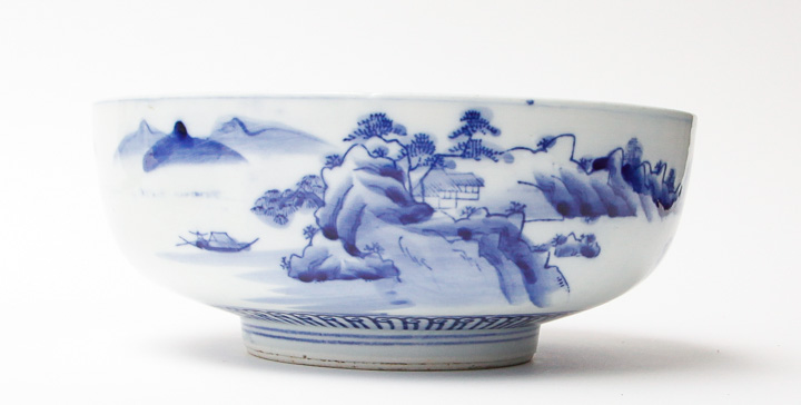 Antique Japanese Blue and White Imari Bowl Set