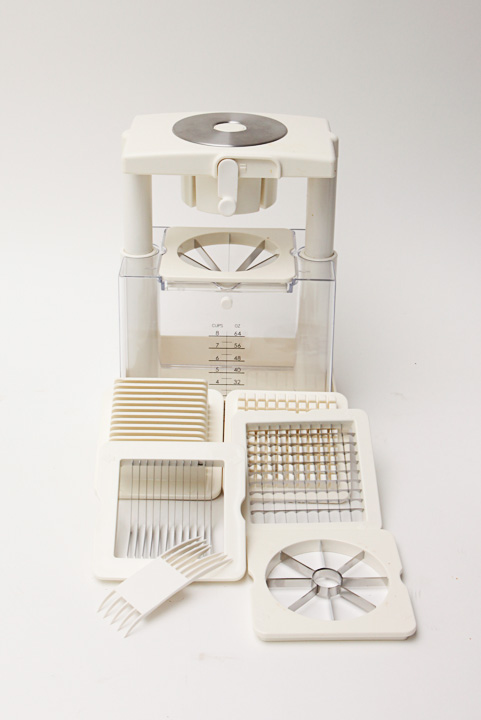 Assortment of Kitchen Appliances