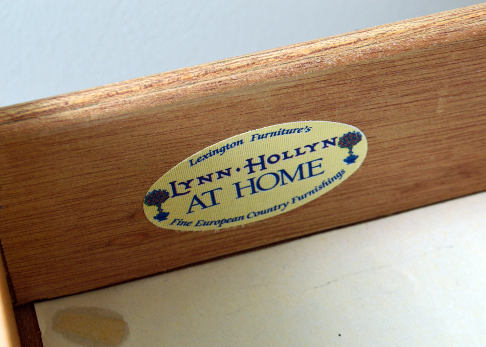 Nightstand from Lexington Furniture "Lynn Hollyn at Home" Collection EBTH