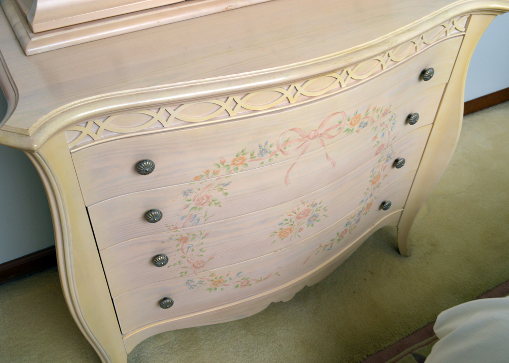 Dresser with Mirror from Lexington Furniture "Lynn Hollyn At Home"