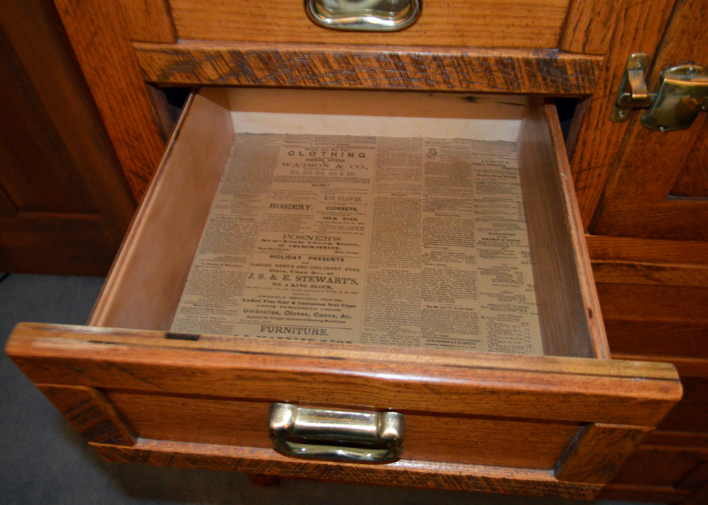 Young-Hinkle Chest of Drawers