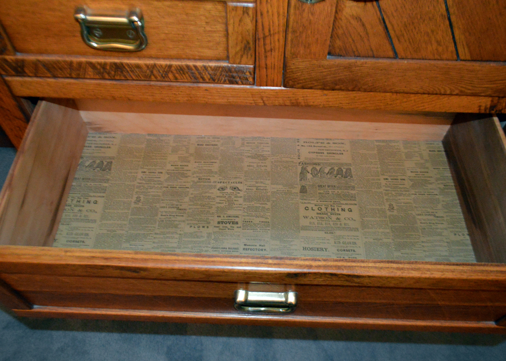 Young-Hinkle Chest of Drawers