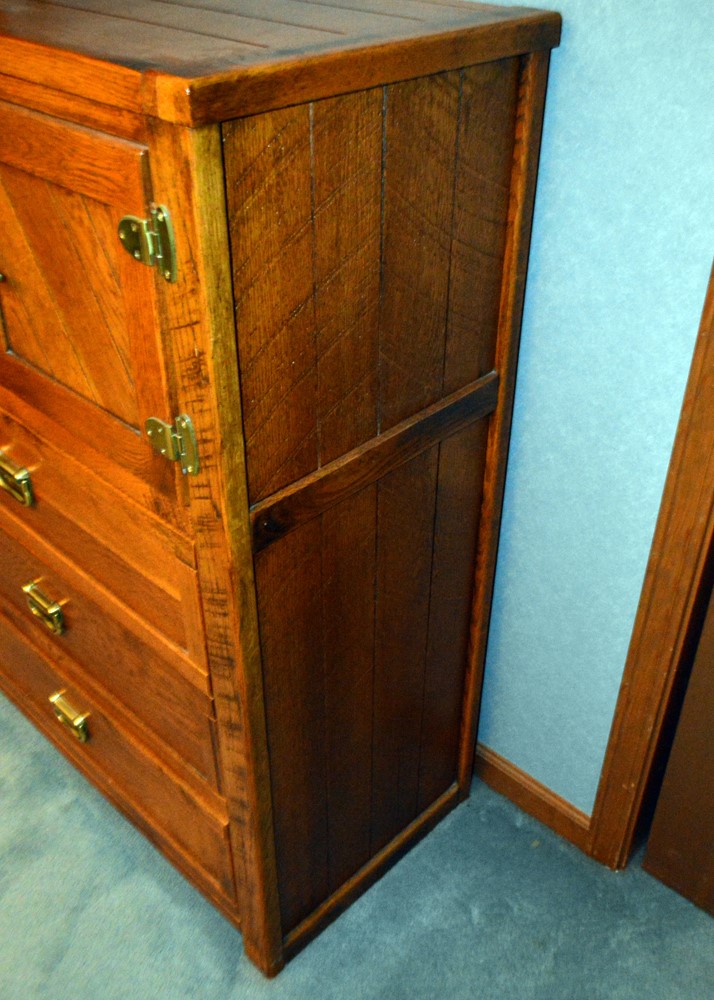 Young-Hinkle Chest of Drawers