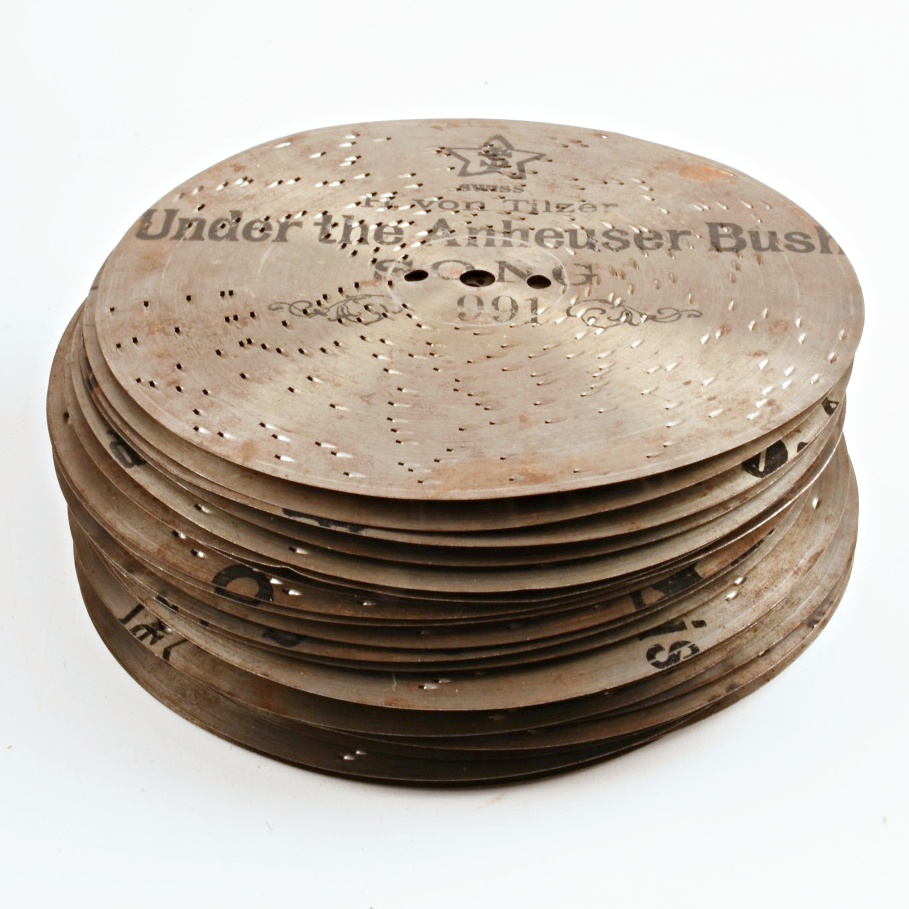 Early 20th Century Mira Disc Music Box and Discs