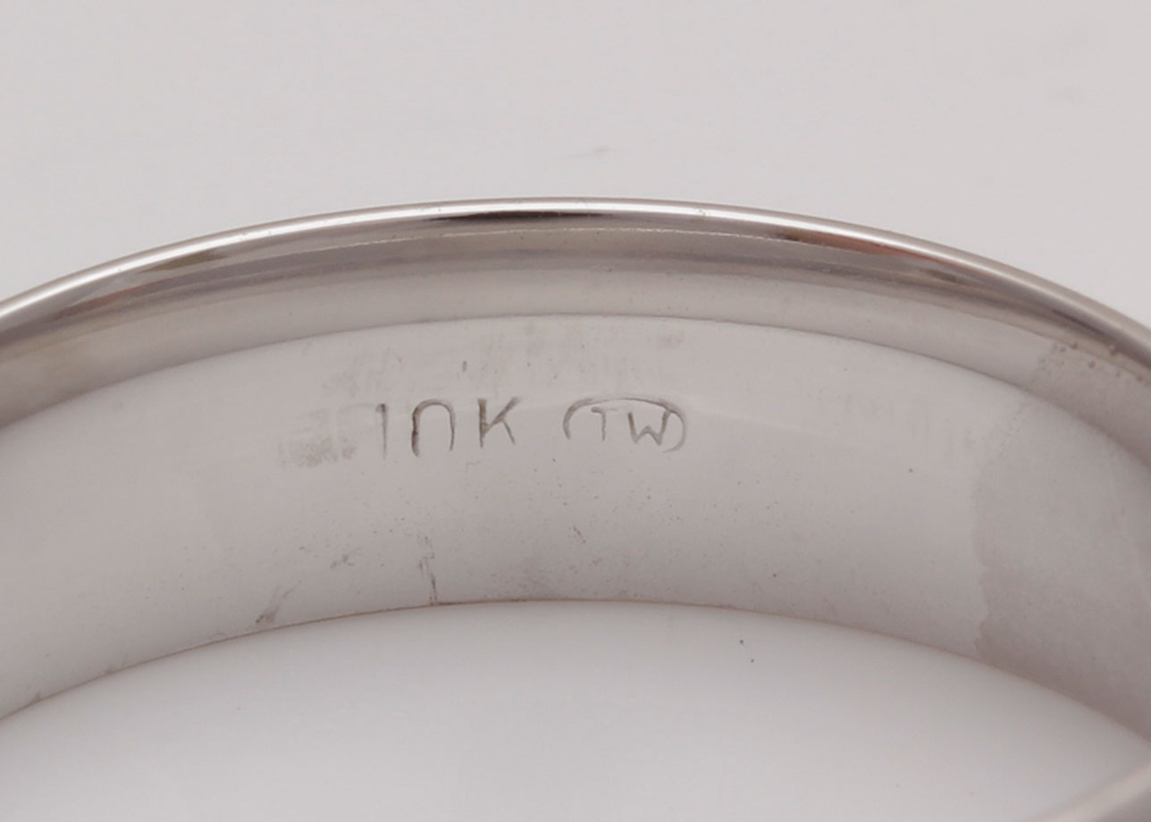 10K White Gold Band